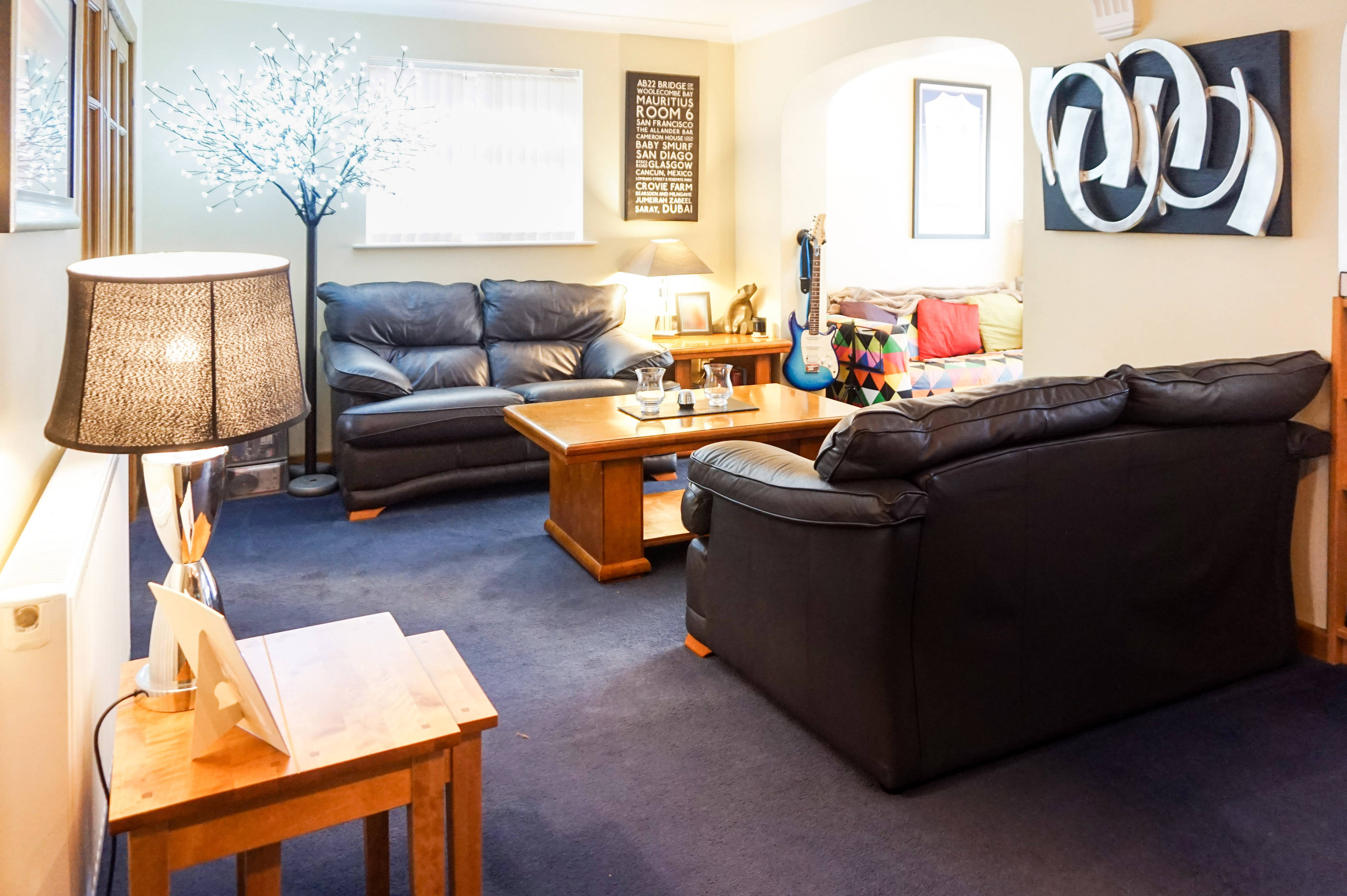 Lounge/Dining Room