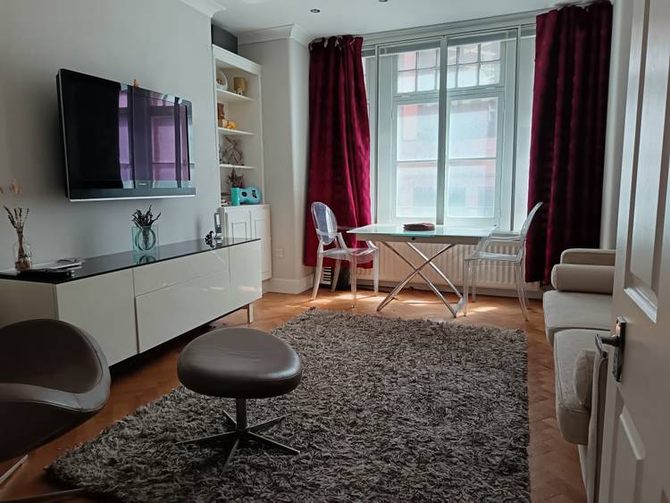 2 bedroom flat