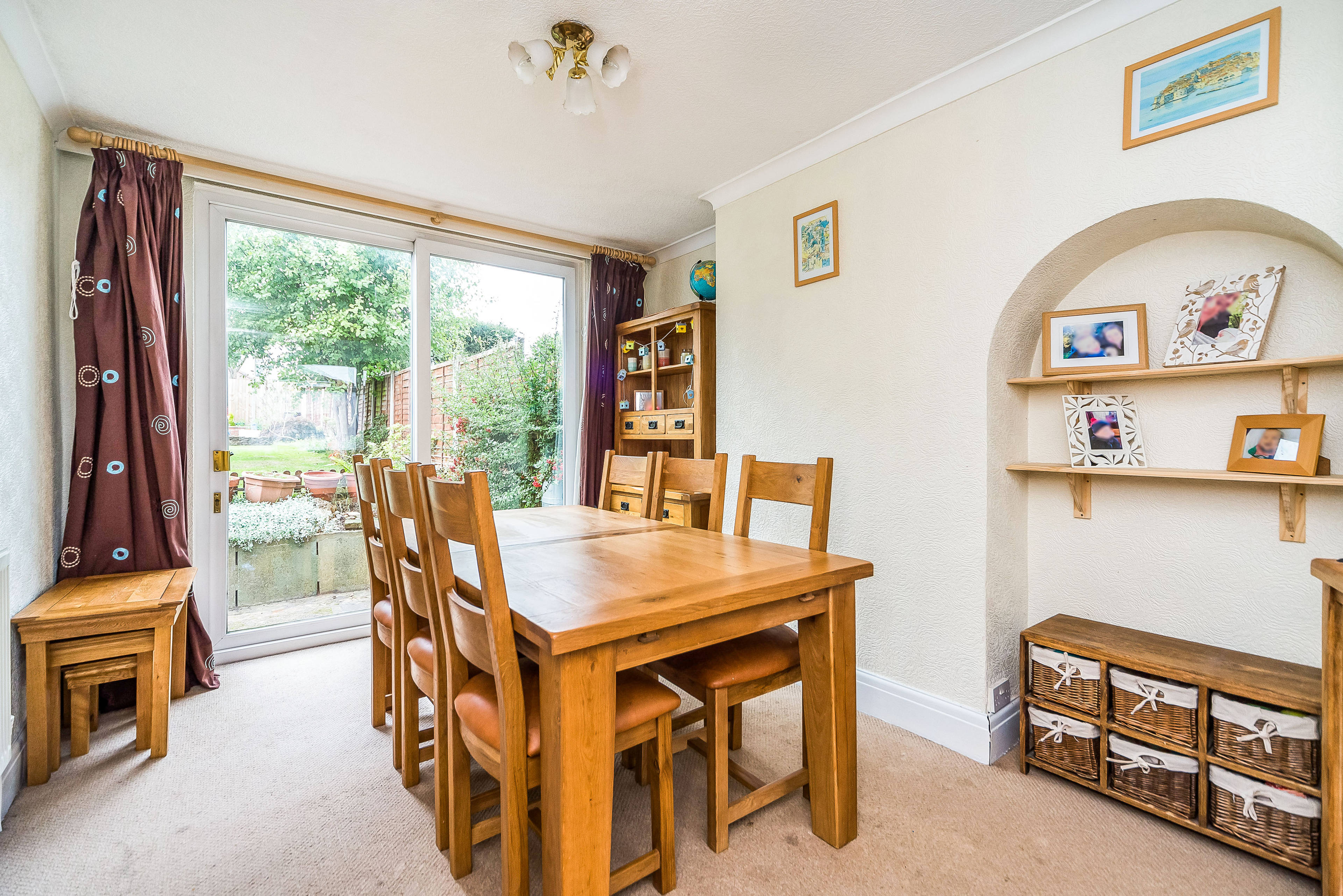 Lounge/Dining Room
