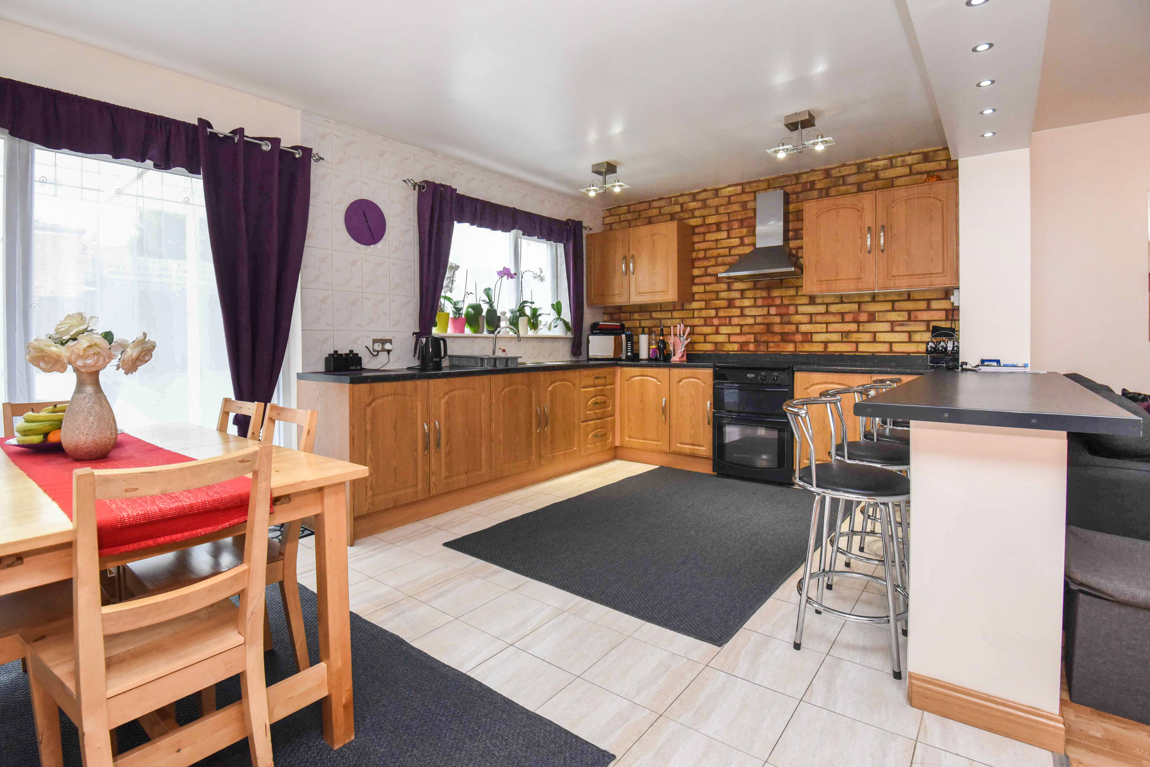 Kitchen/Breakfast