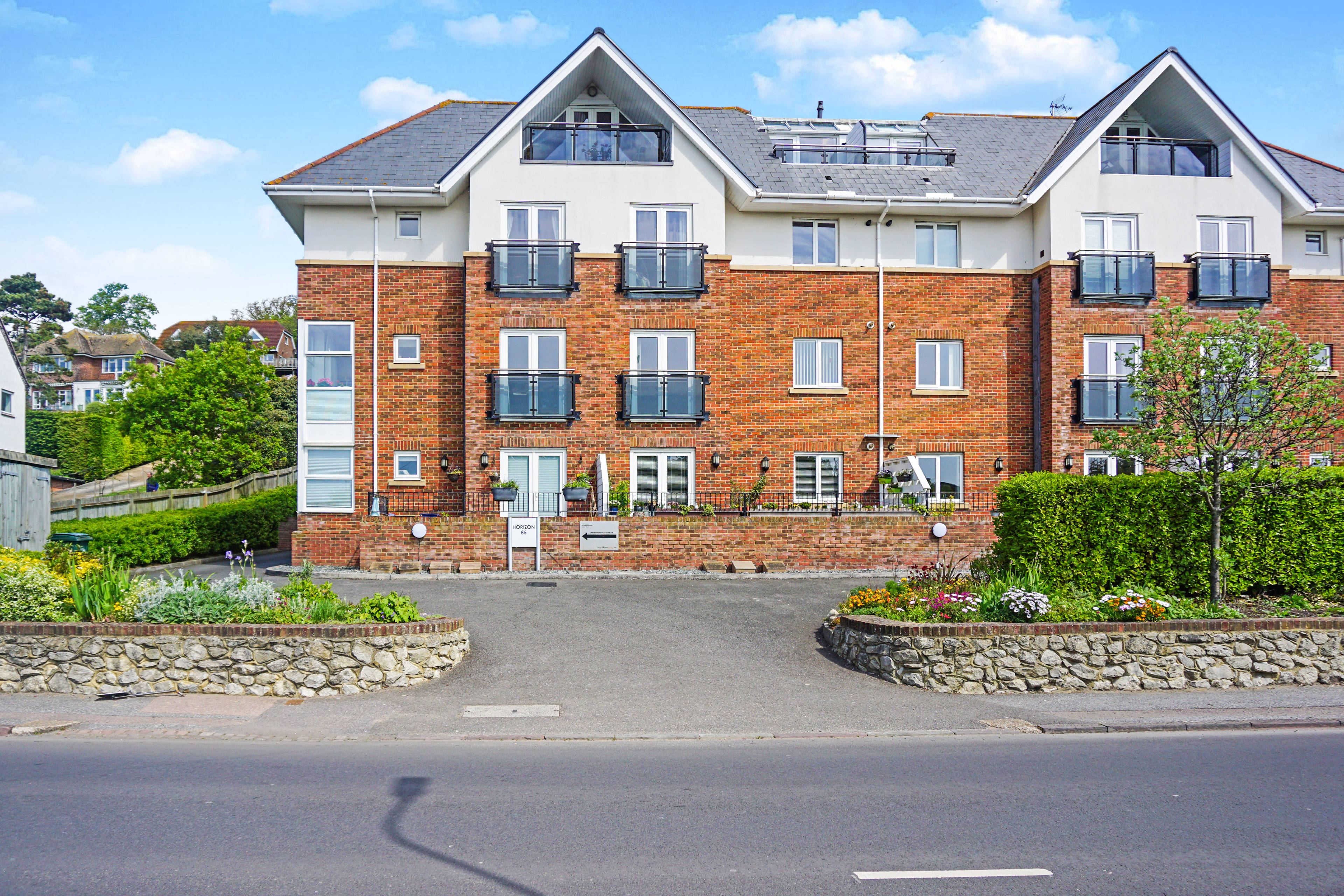 Site Front