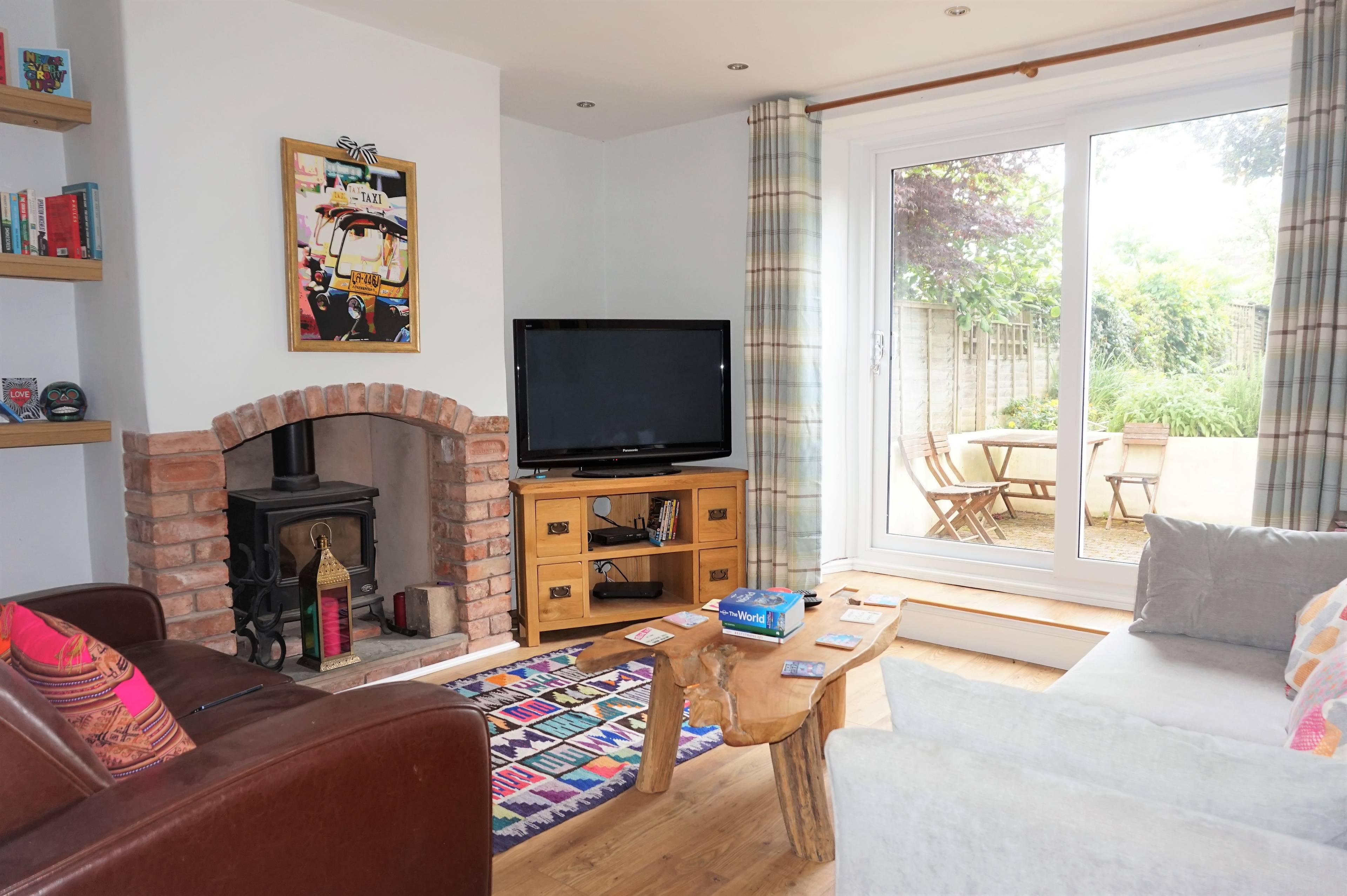 Lounge/Dining Room