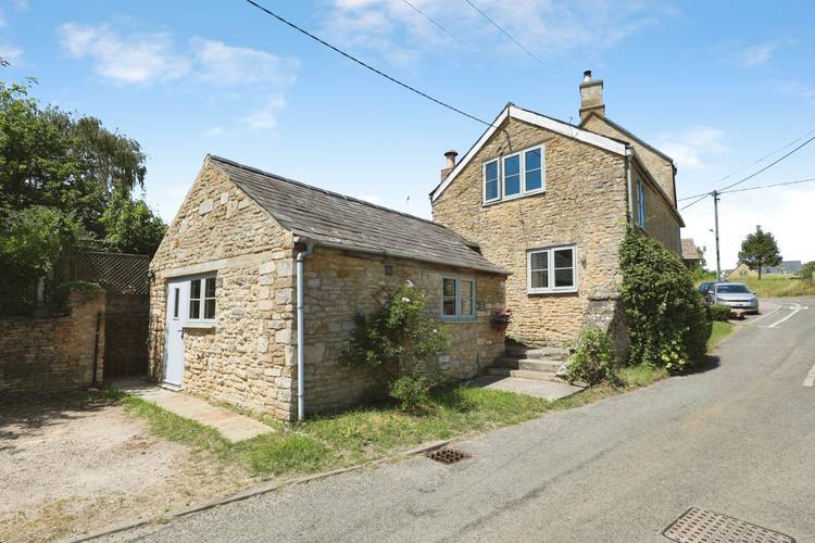 2 bedroom semi-detached house