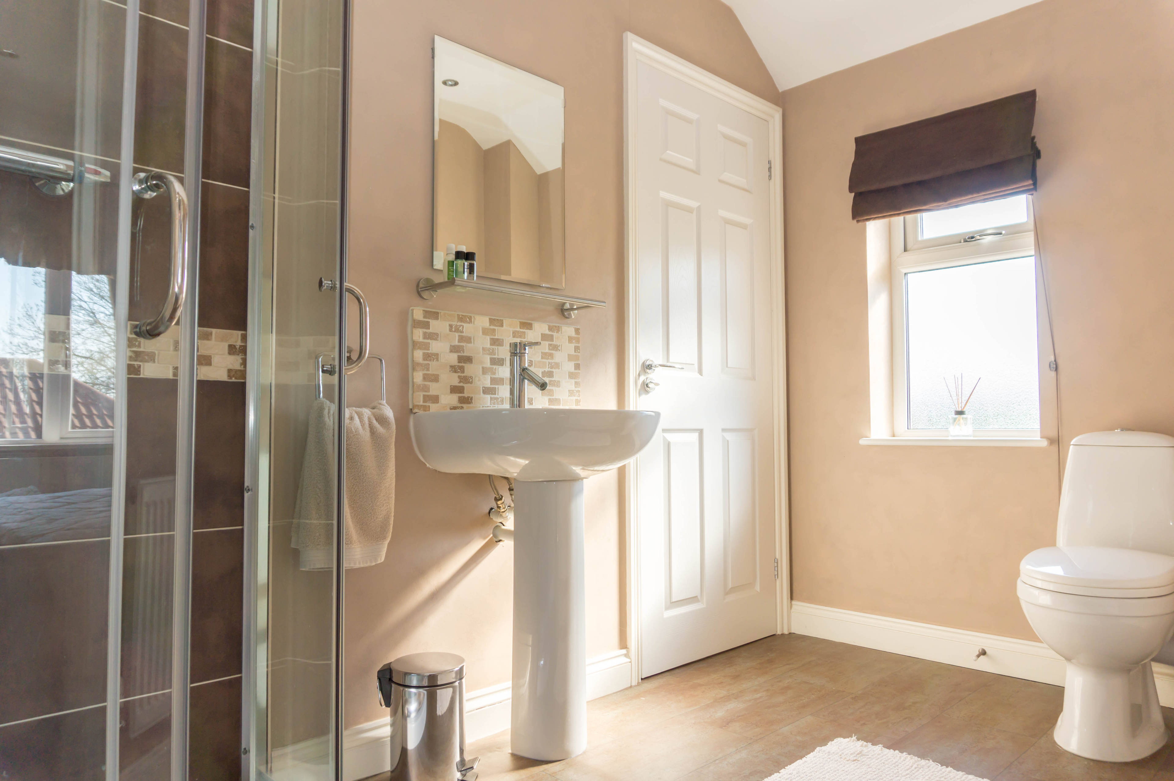 Jack & Jill En-suite