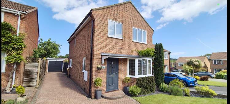 4 bedroom detached house