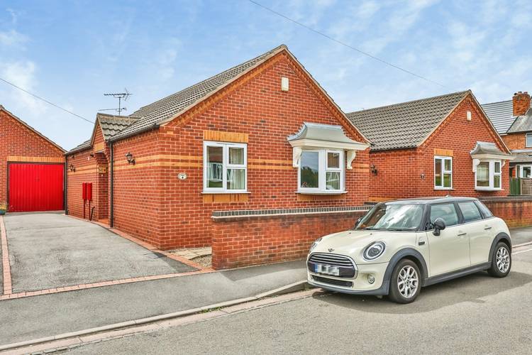 2 bedroom detached bungalow