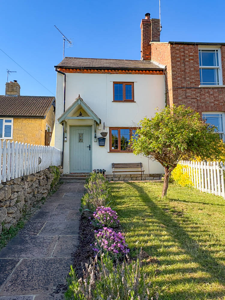 2 bedroom semi-detached house