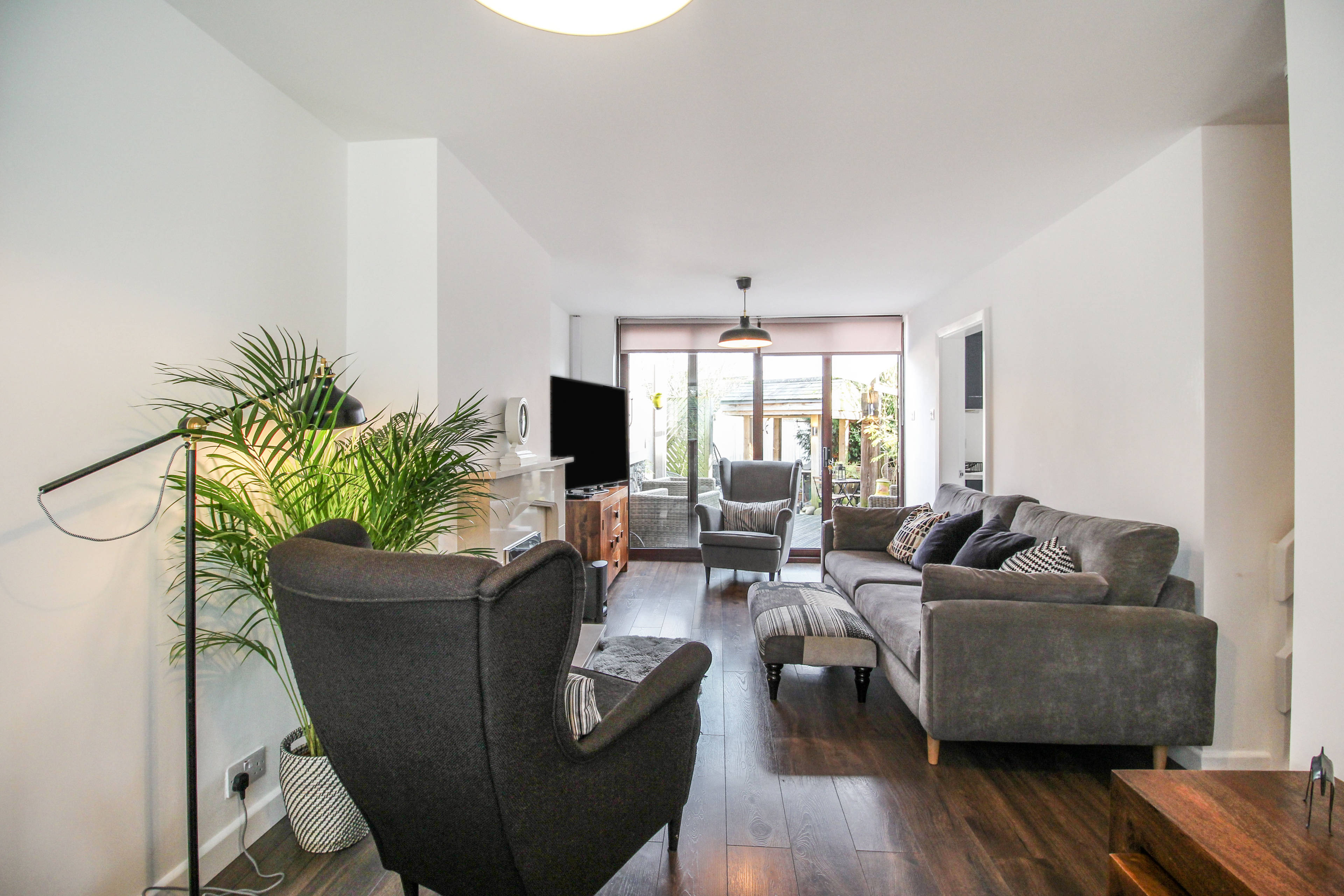 Lounge/Dining Room