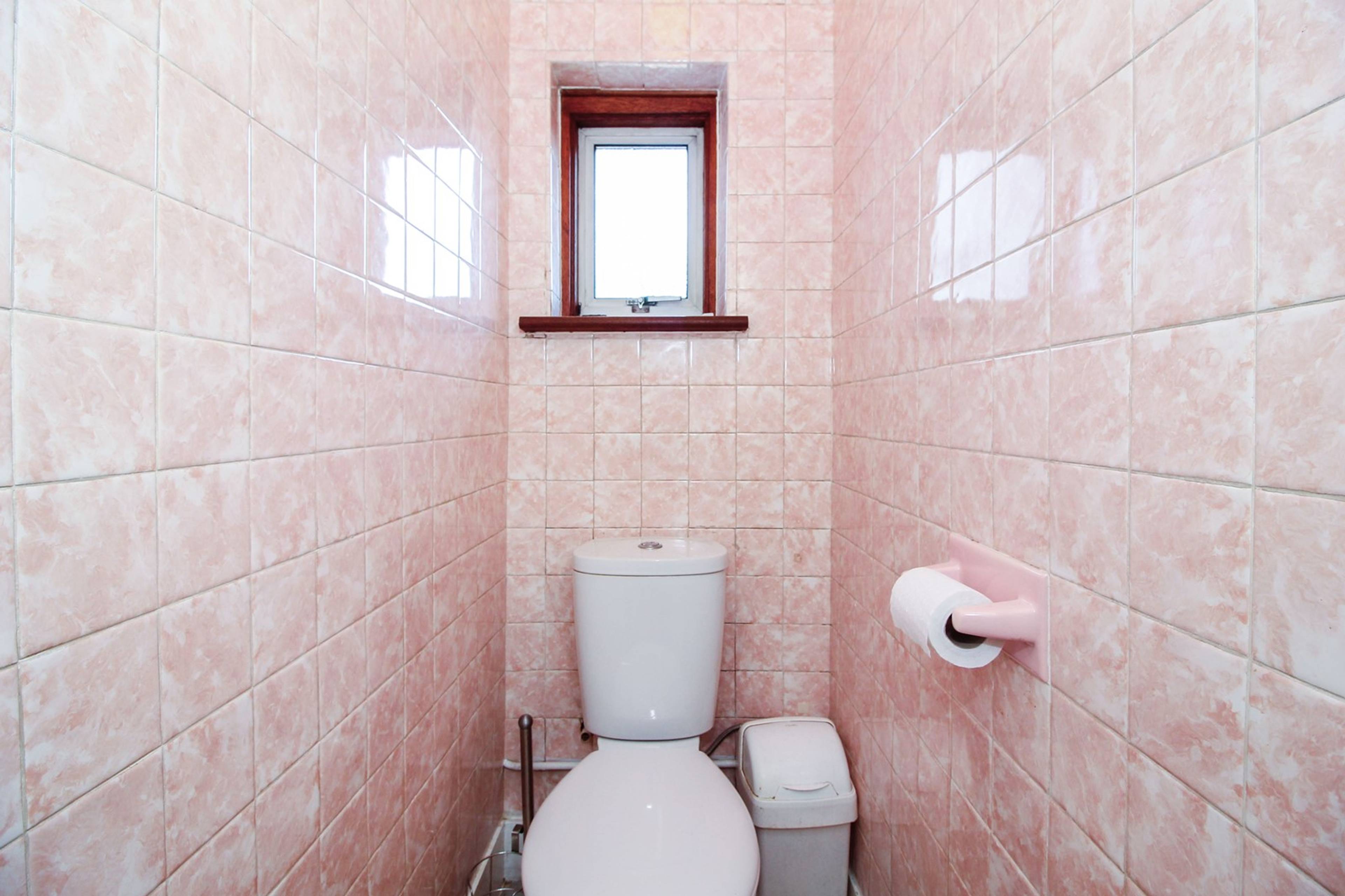 Cloak Room