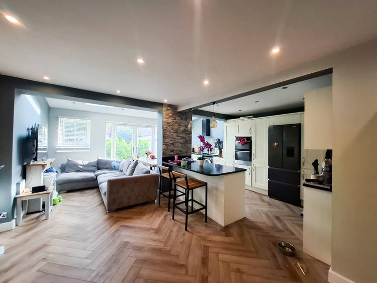 4 bedroom semi-detached house