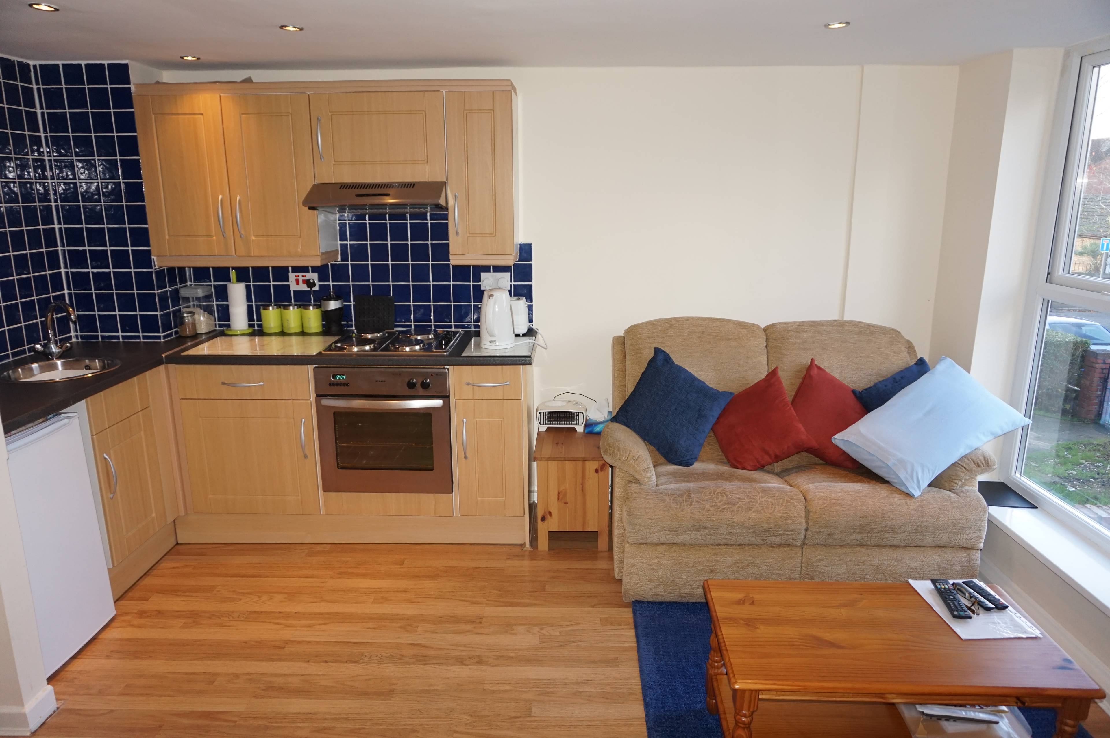 Lounge / Kitchen