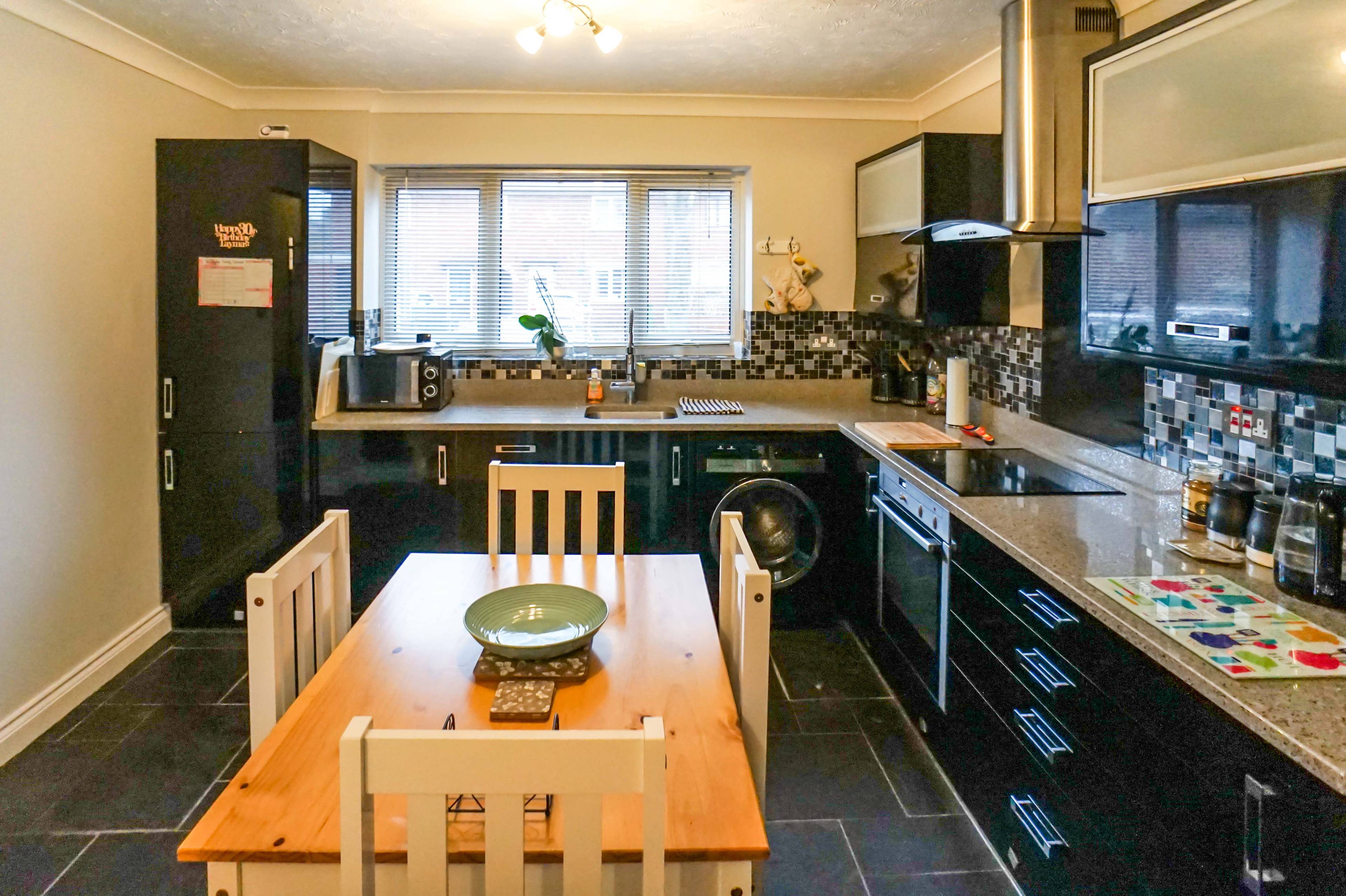 Kitchen/Breakfast