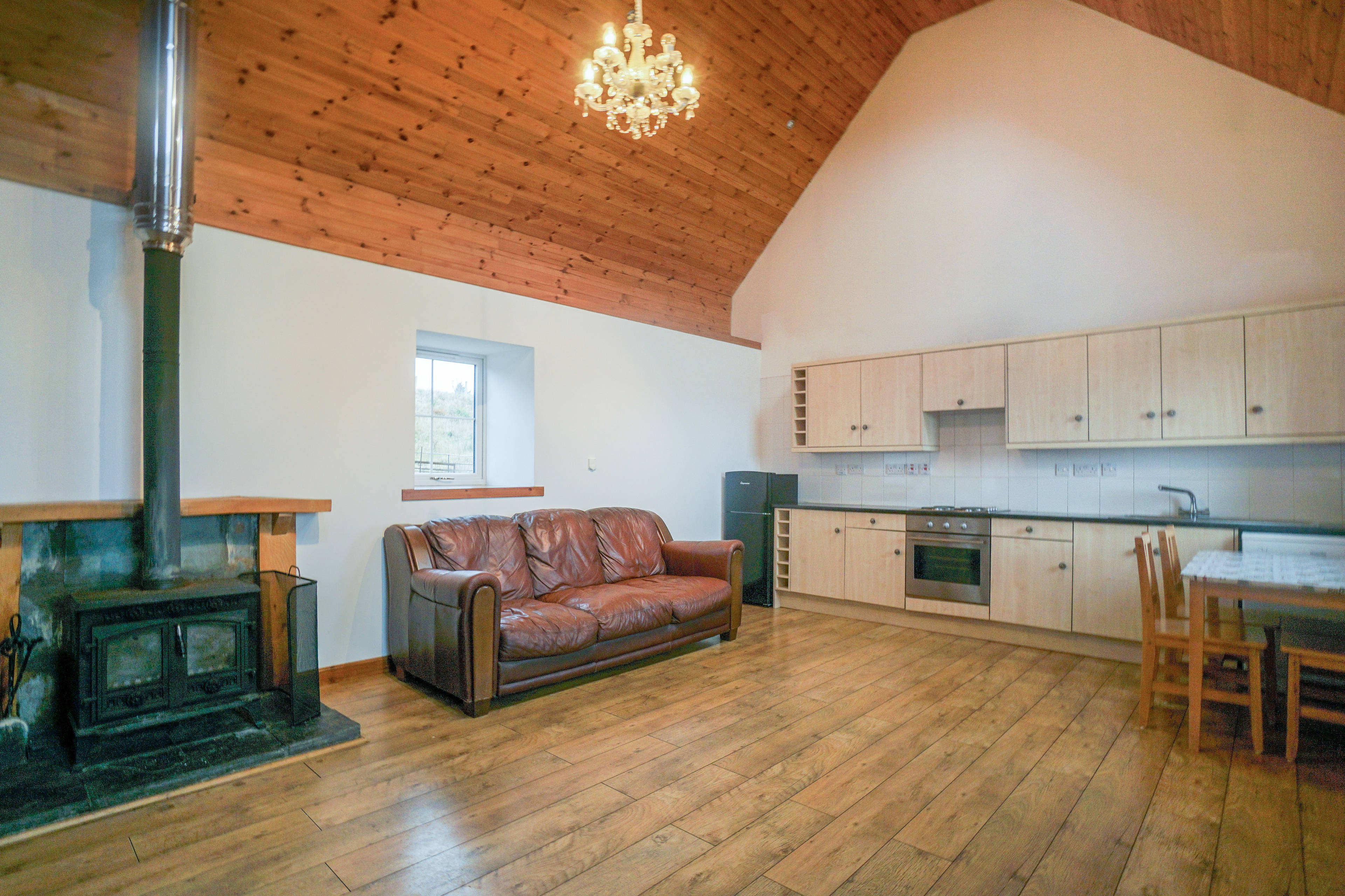Lounge / Kitchen