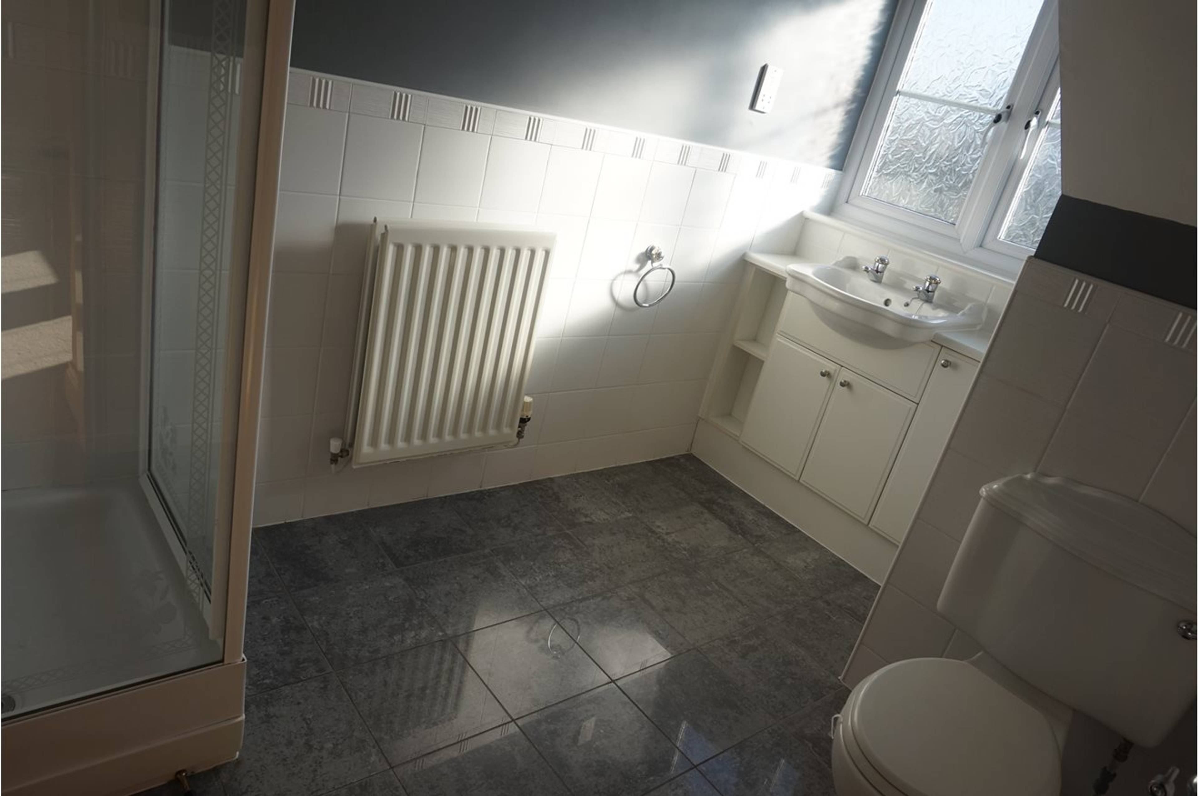 Jack & Jill En-suite