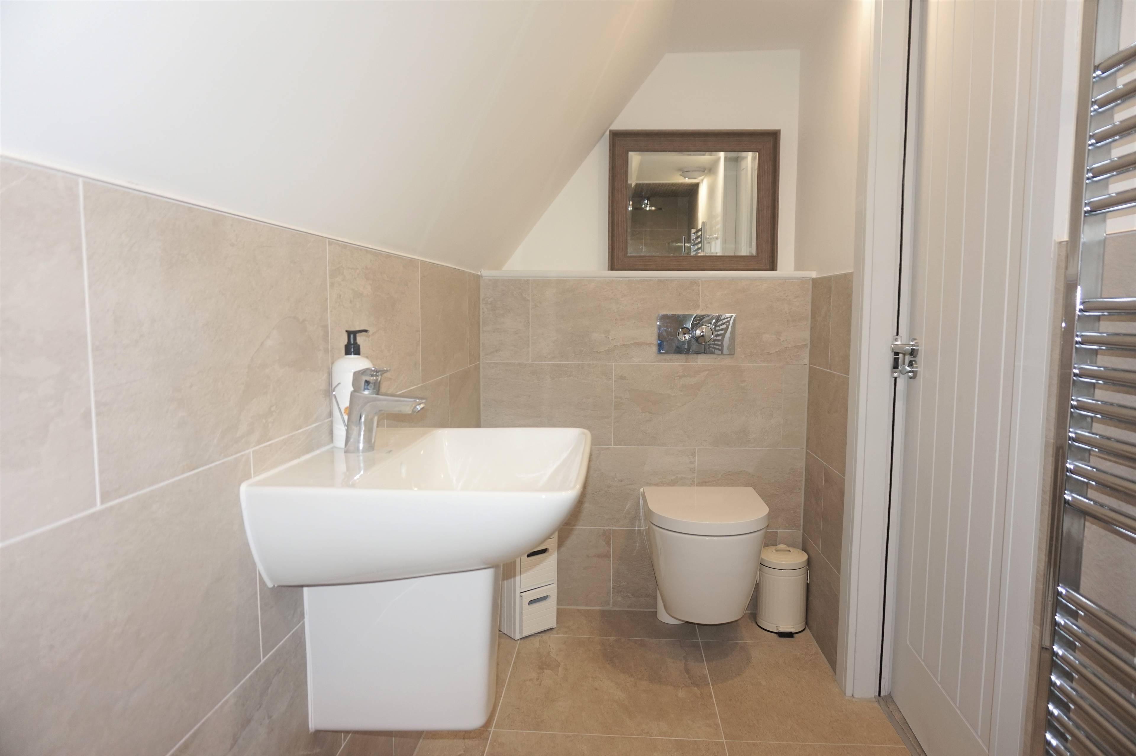 en-suite       