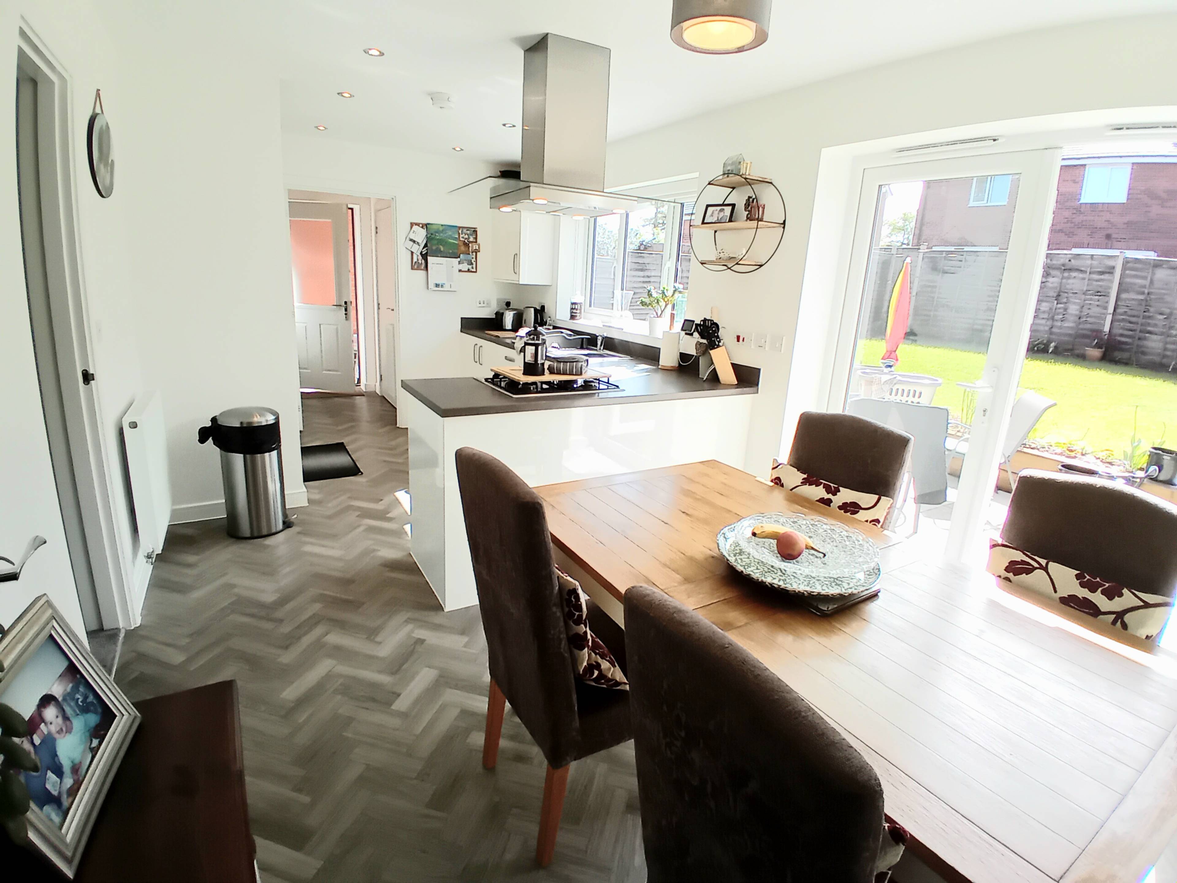 Kitchen/Dining Room