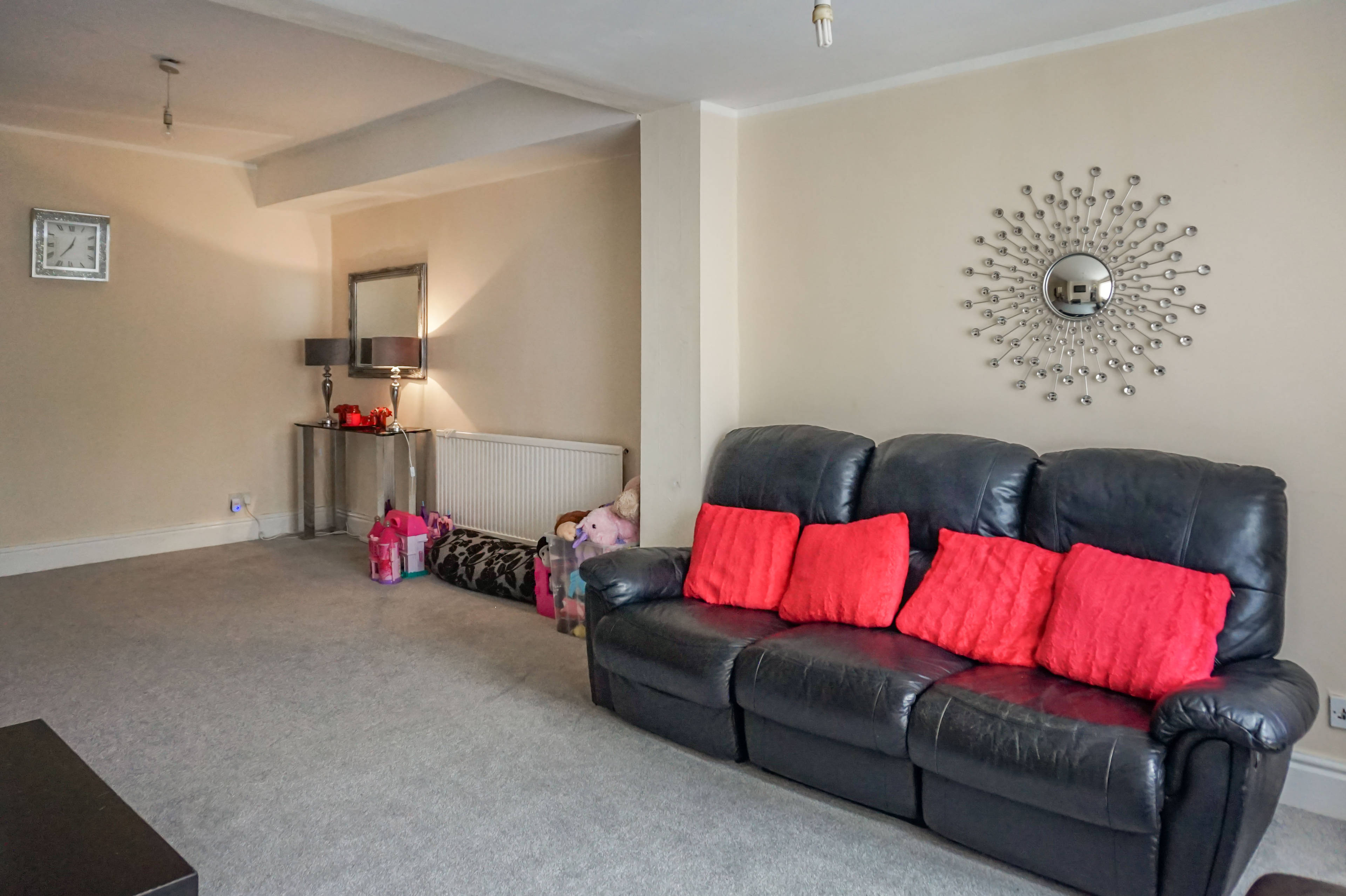 Bedroom/Lounge