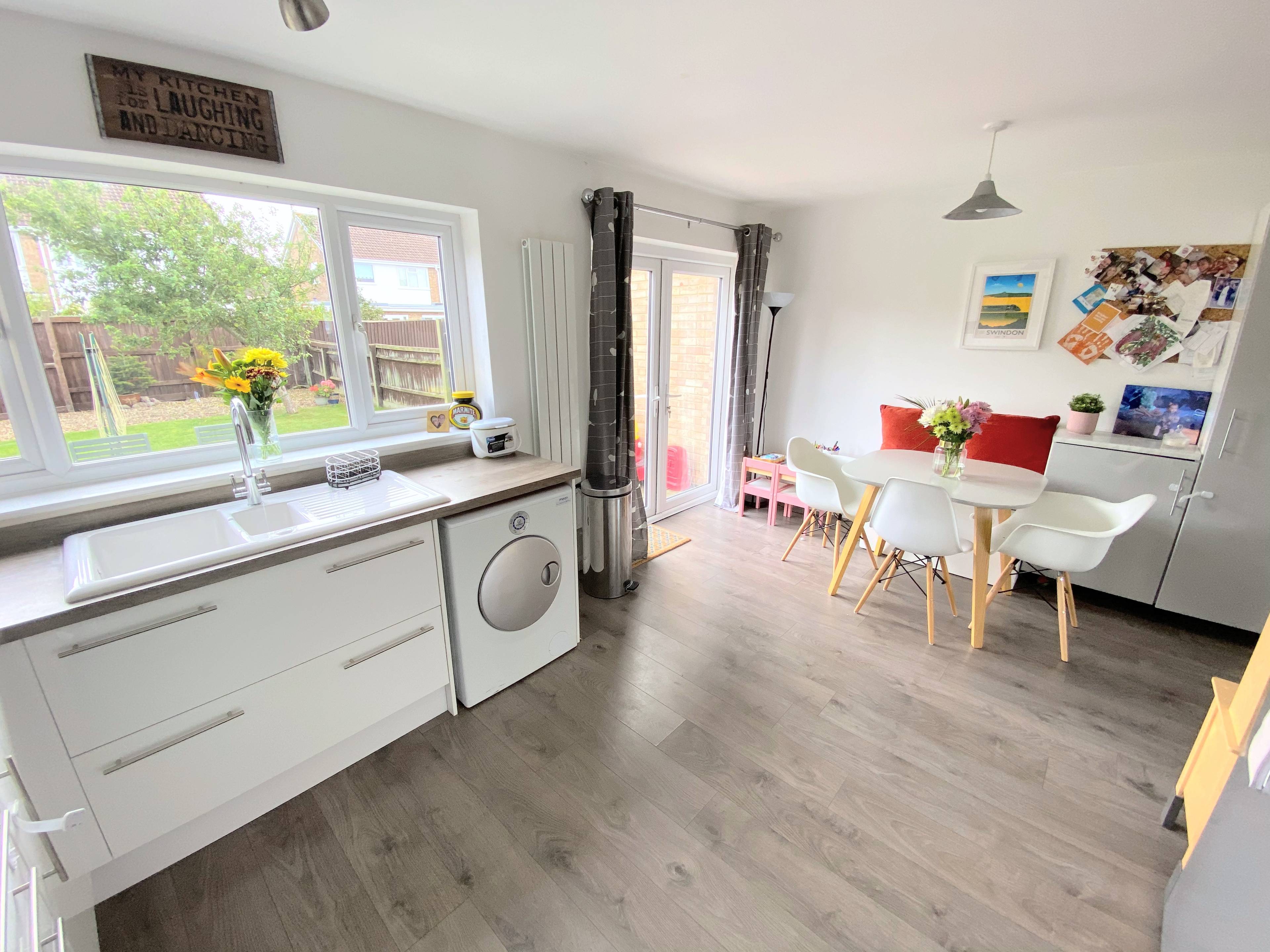 Kitchen/Dining Room