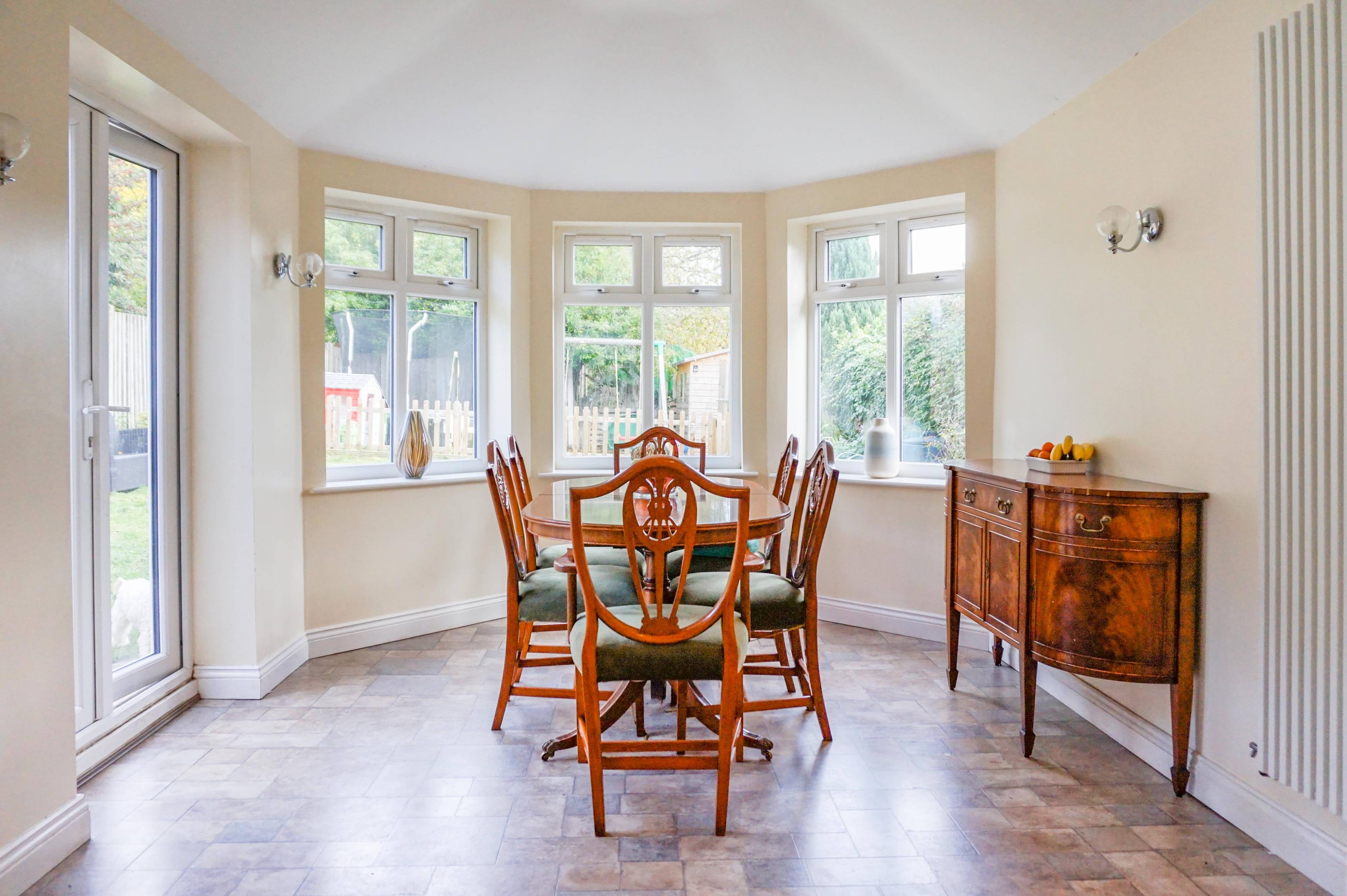 Breakfast Room