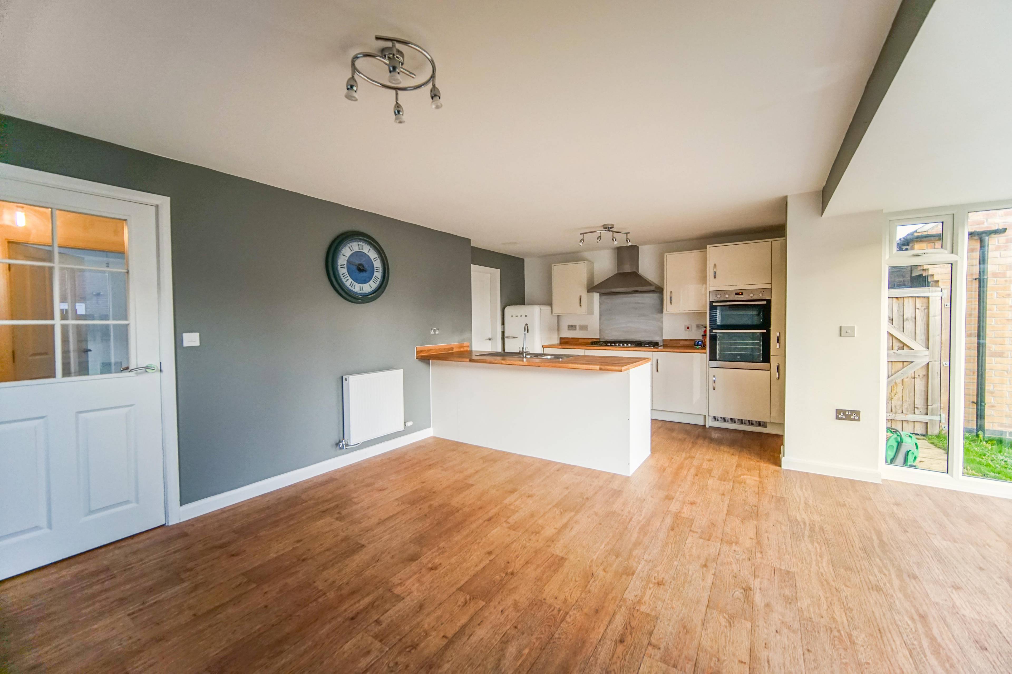 Kitchen/Dining Room