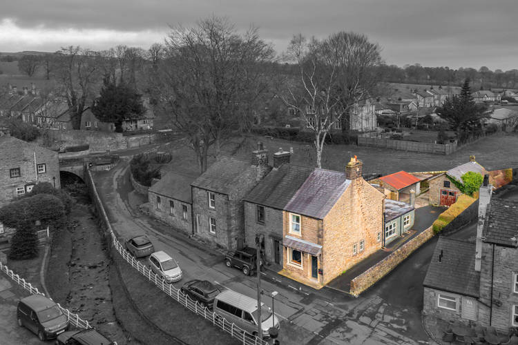 2 bedroom semi-detached house