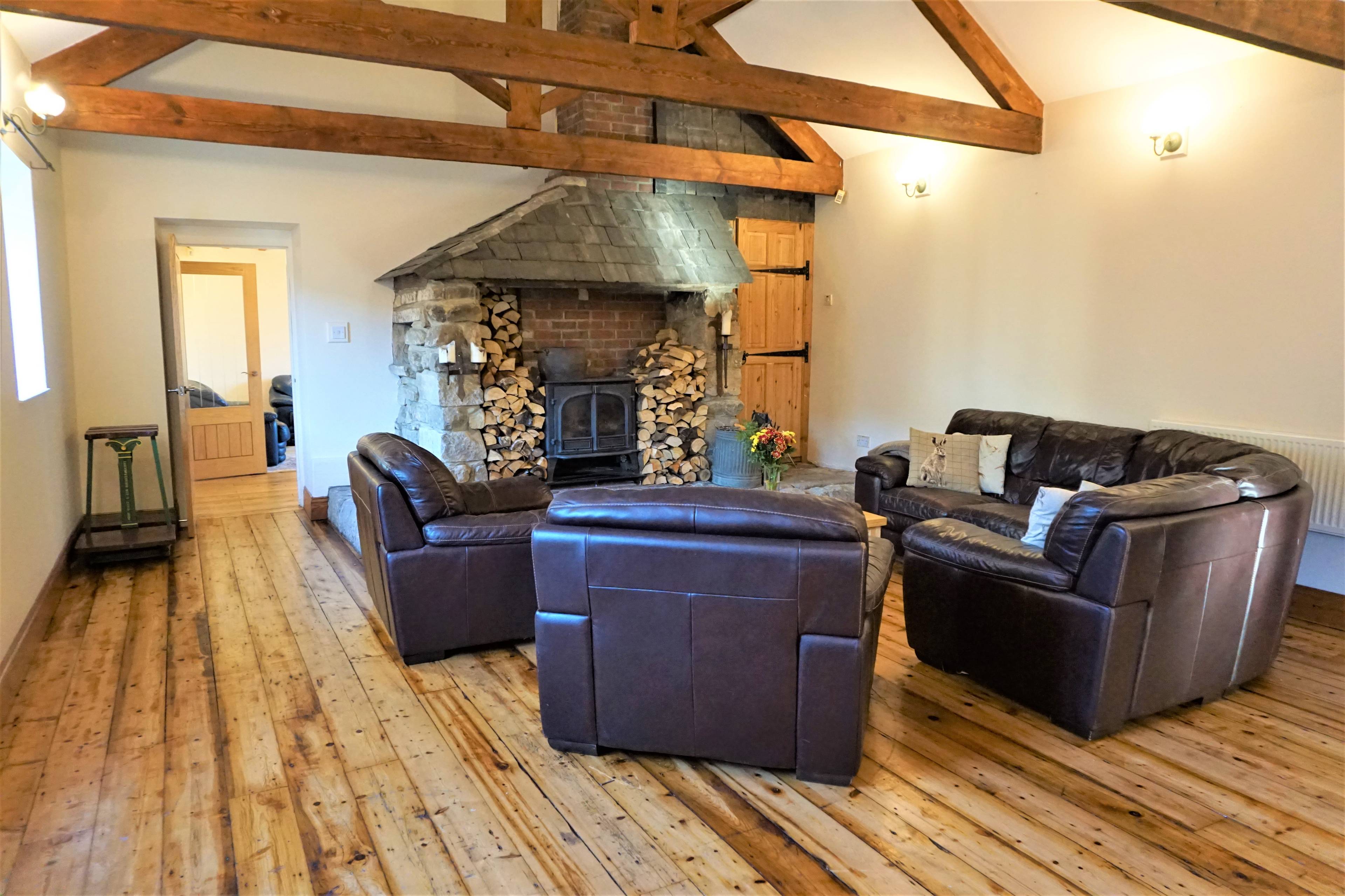 Lounge/Family/Games