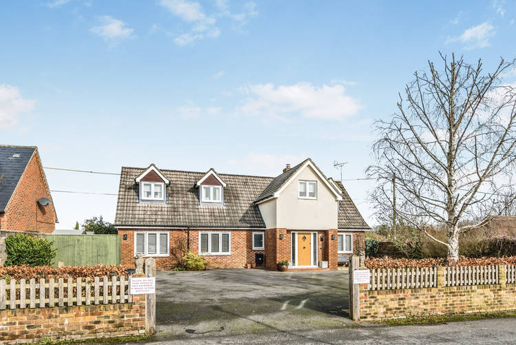 3 bedroom detached house