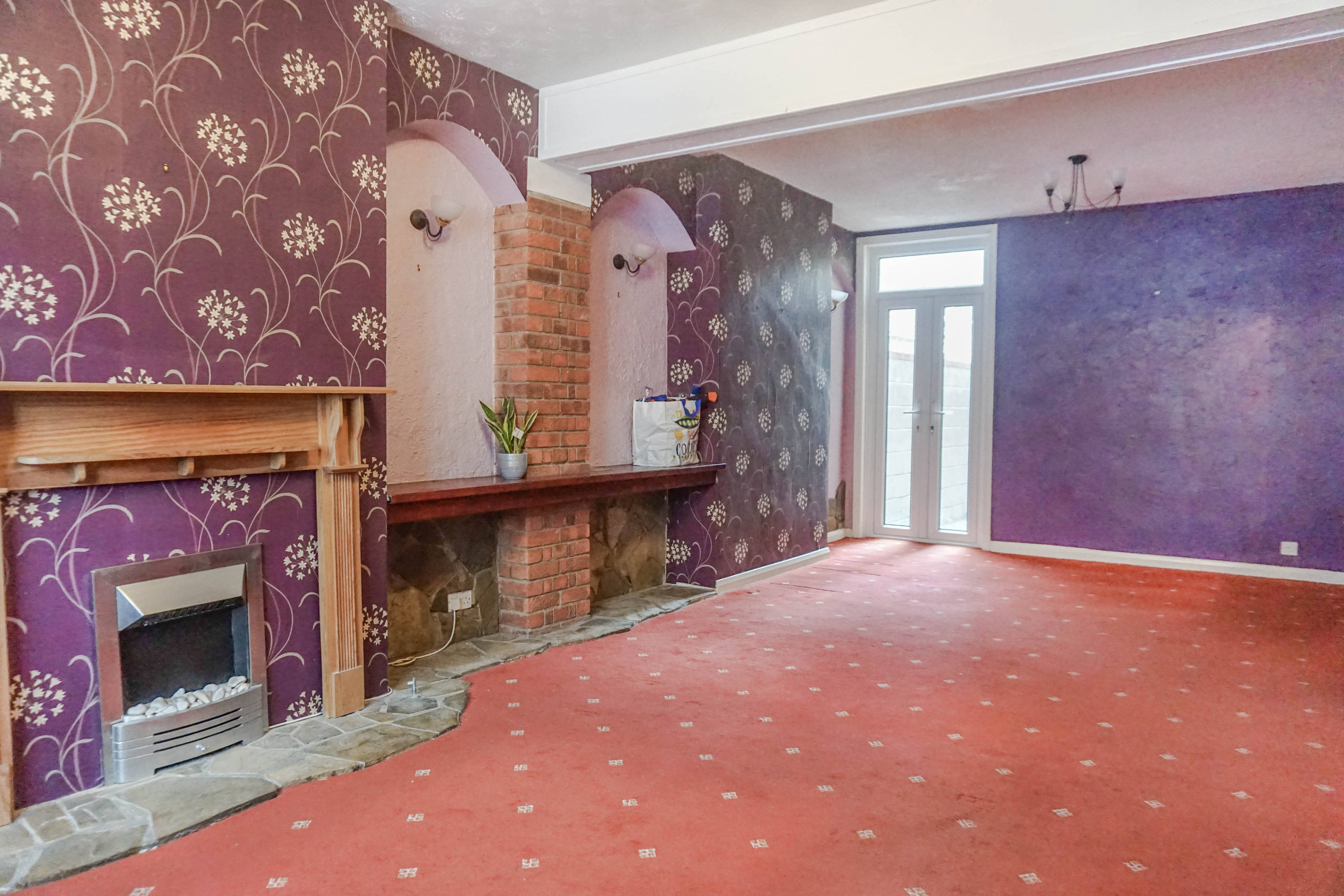 Lounge/Dining Room