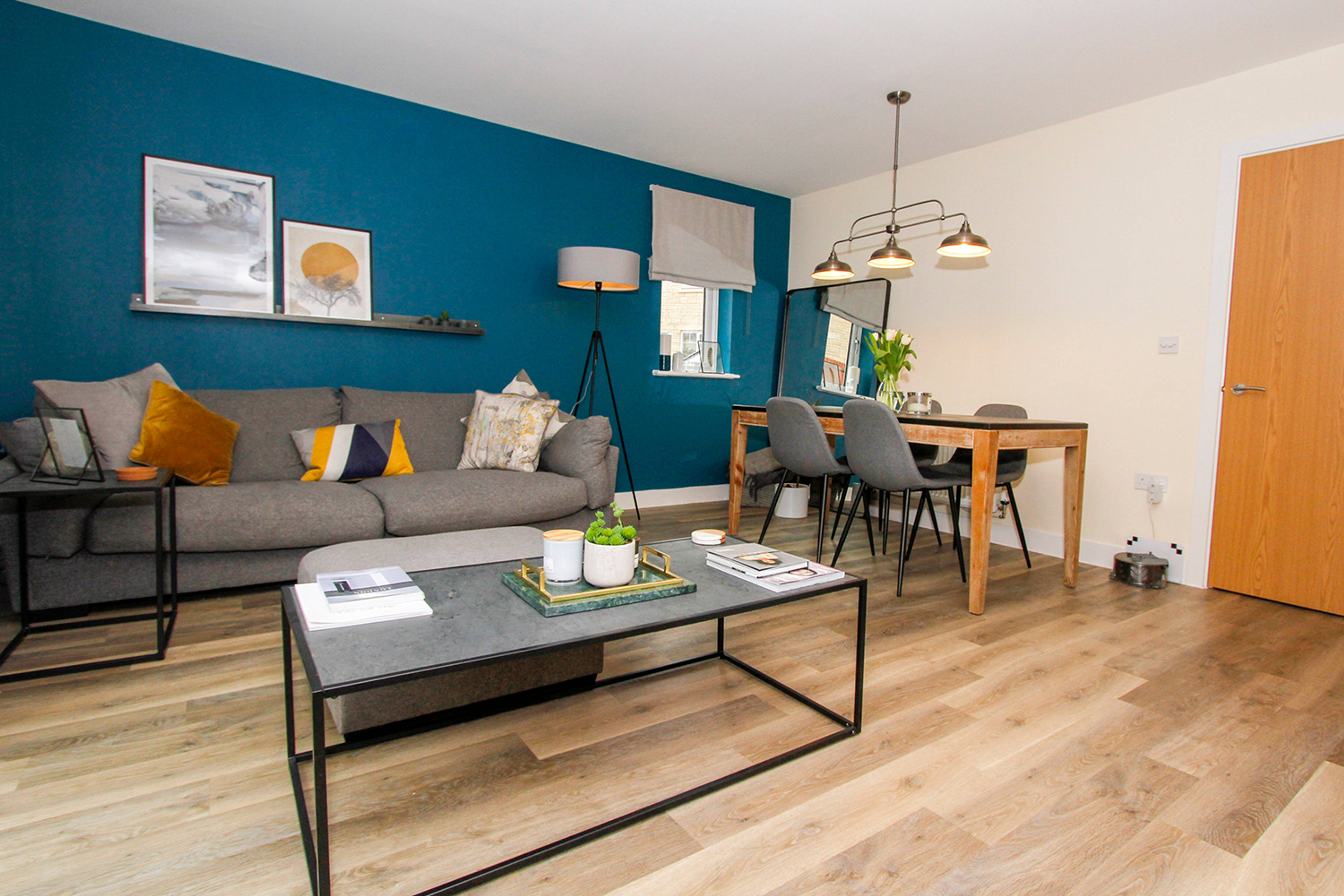 Lounge/Dining Room