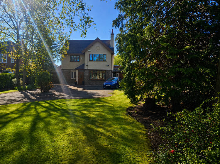 4 bedroom detached house