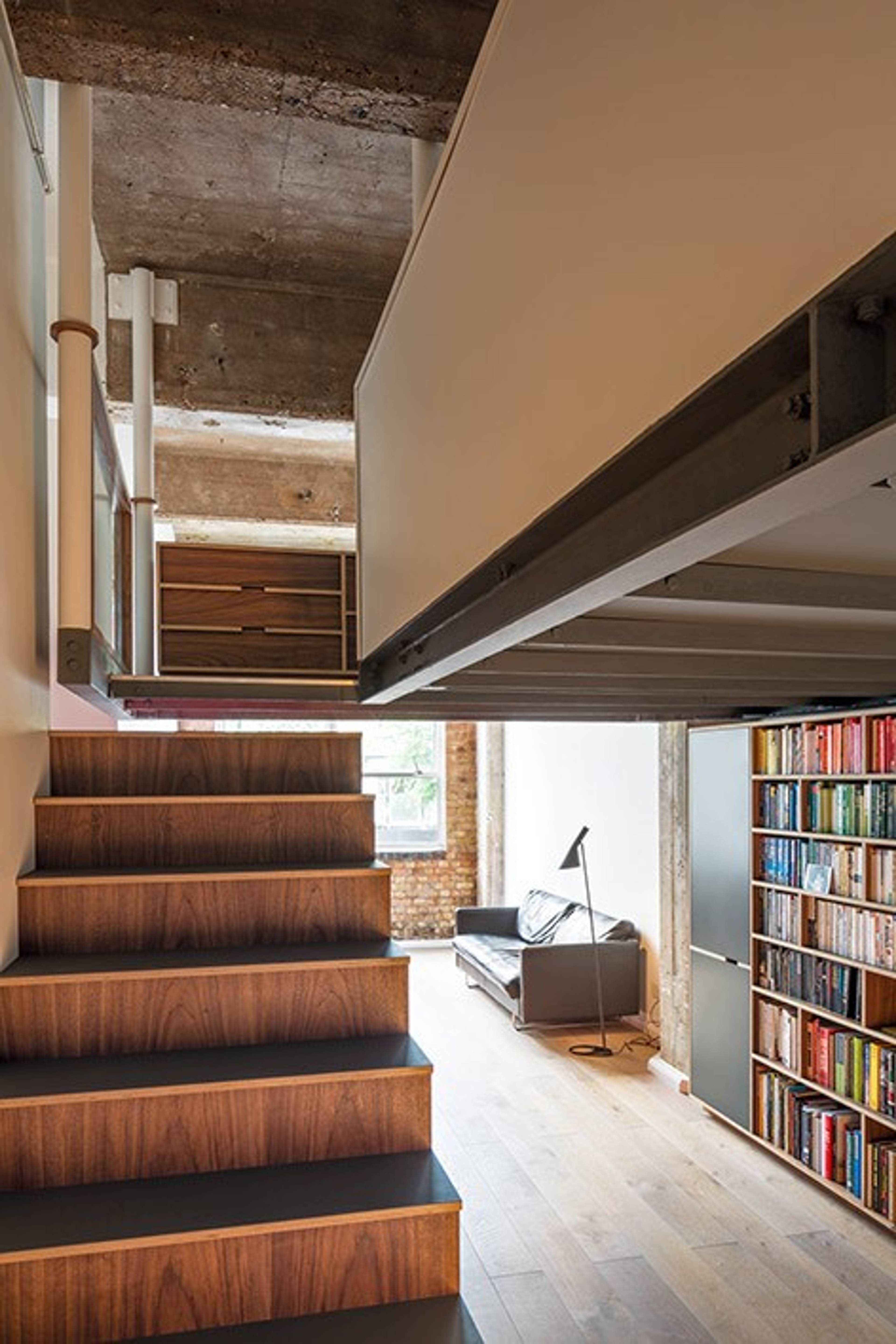 Mezzanine 