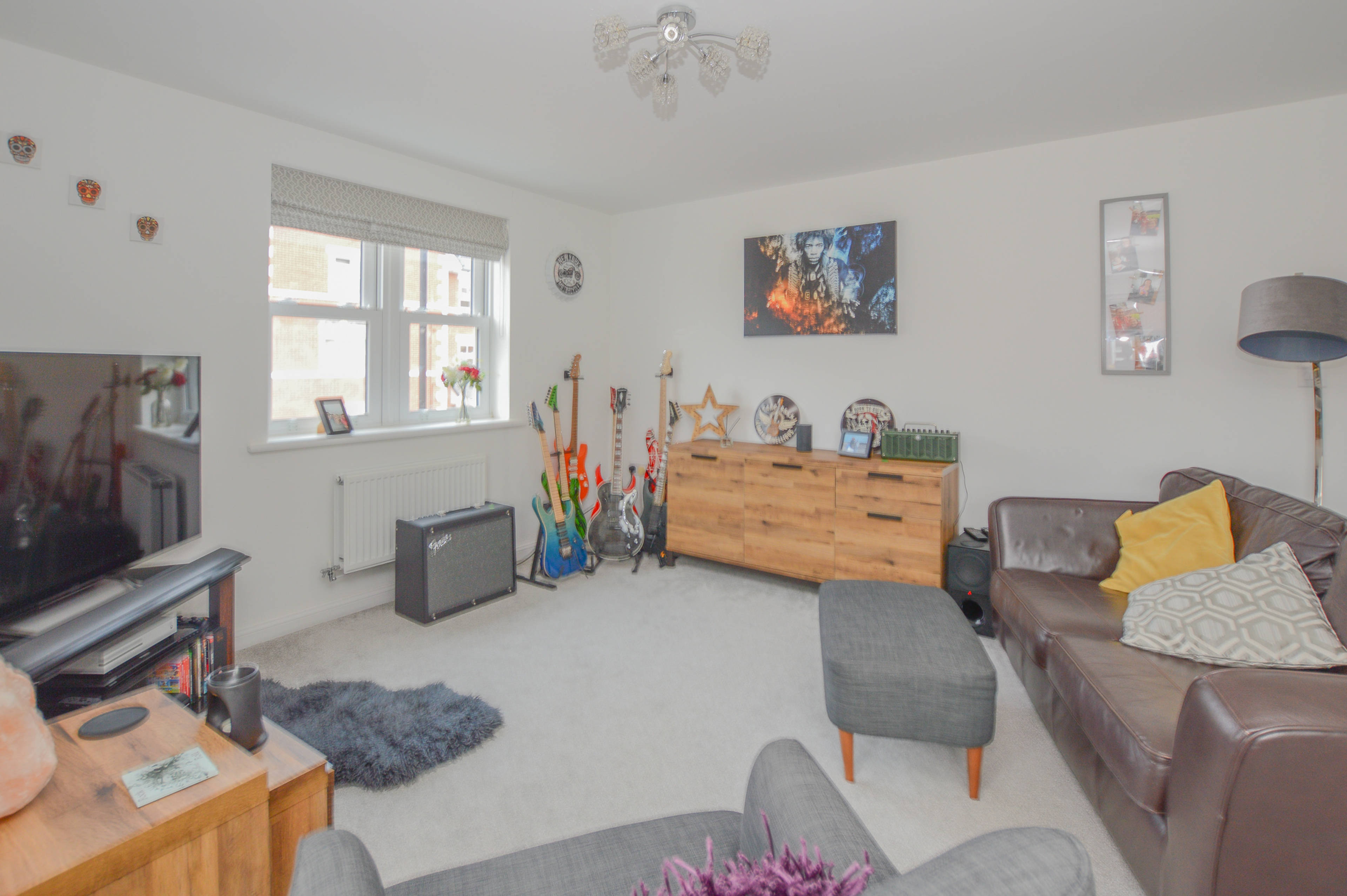 Lounge/Dining Room