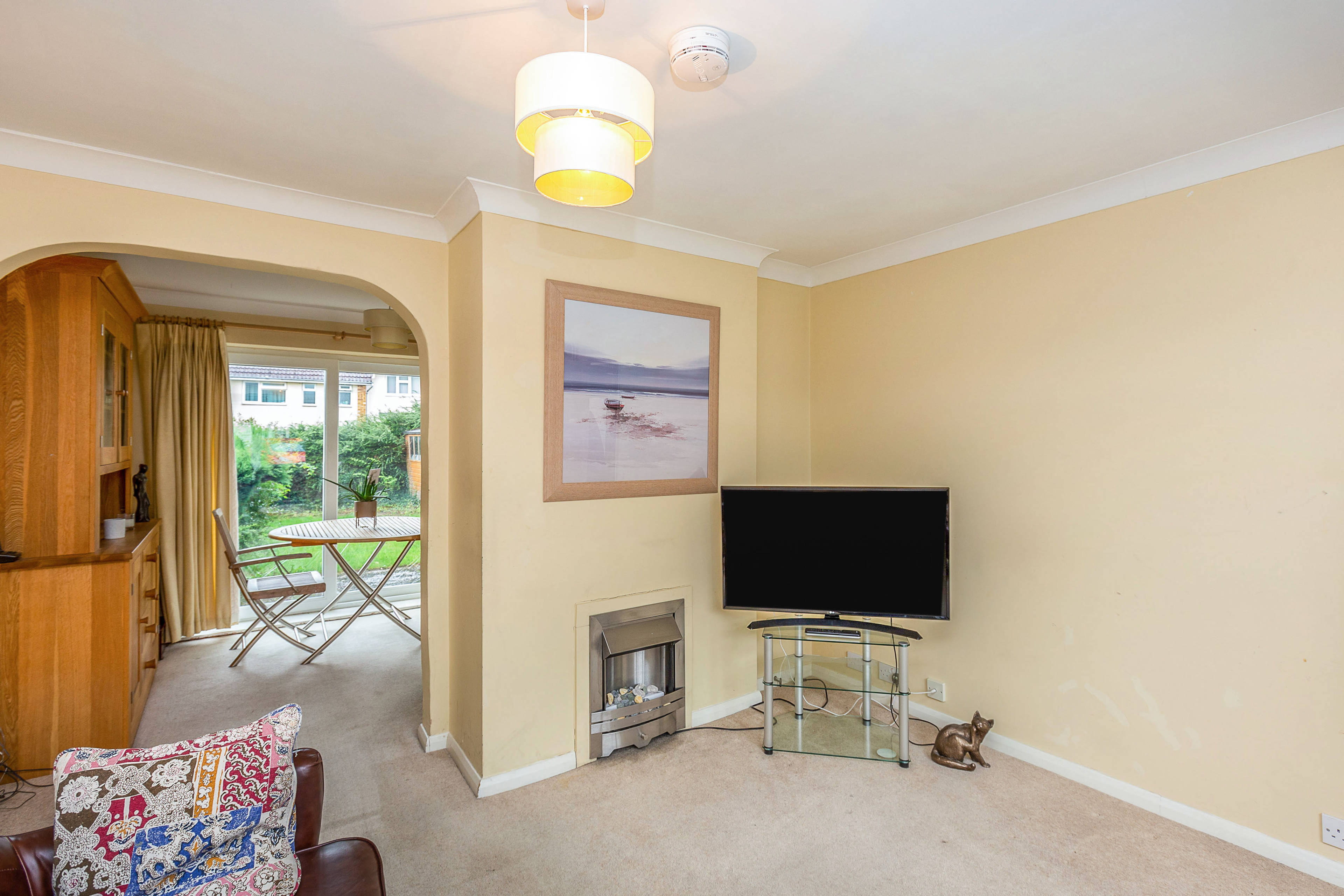 Lounge/Dining Room