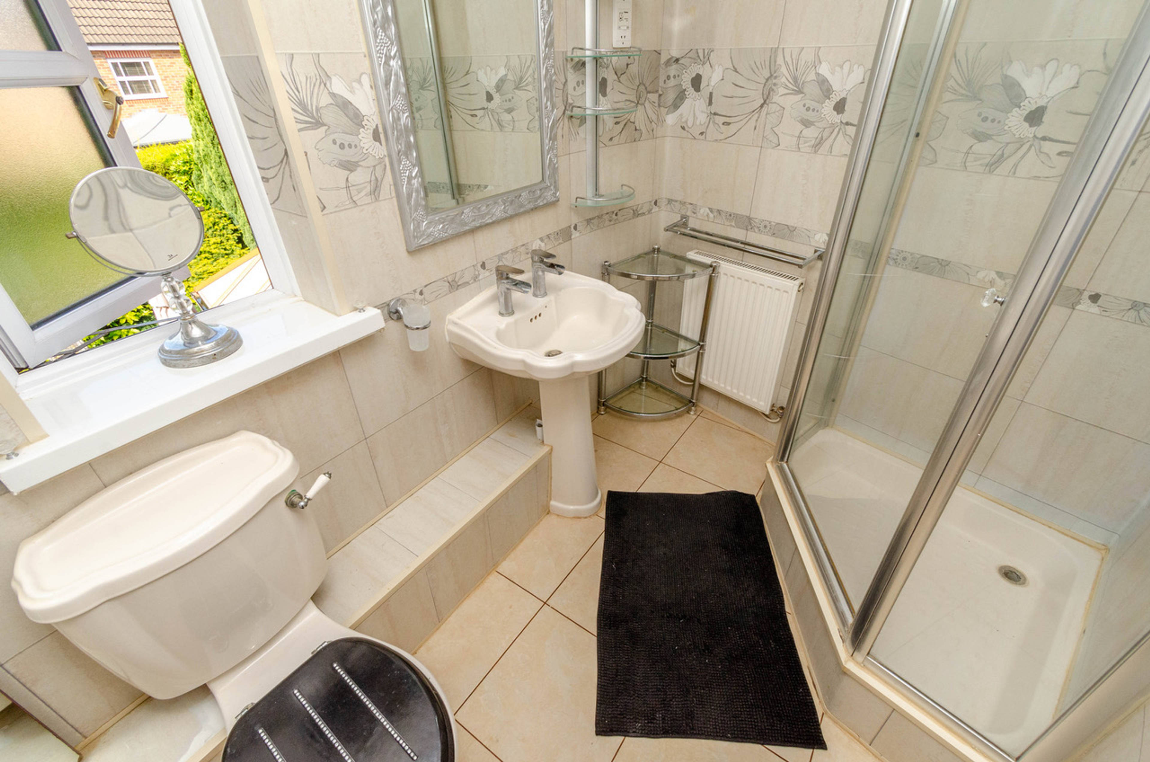 Master En-suite
