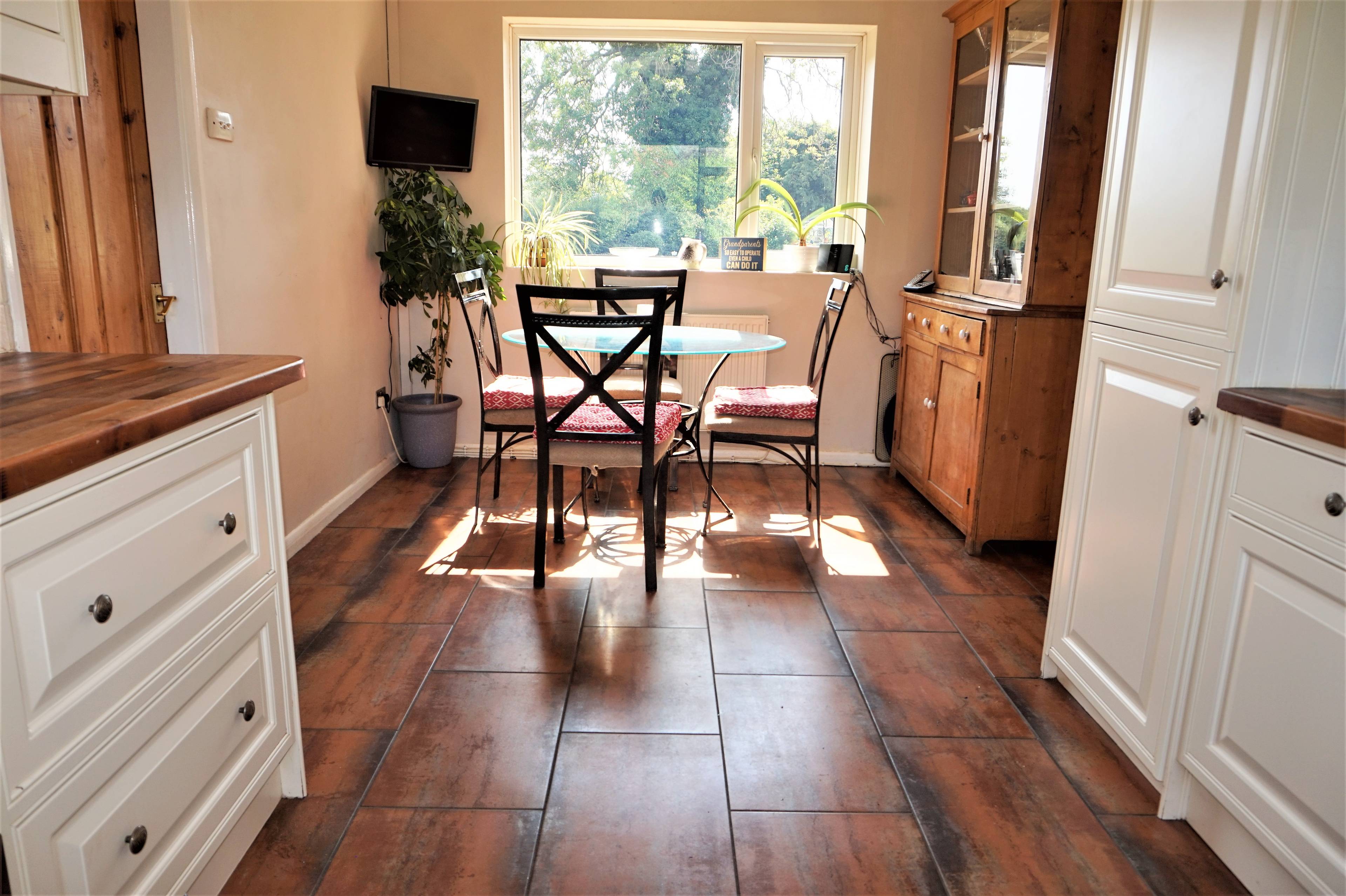 Kitchen/Breakfast
