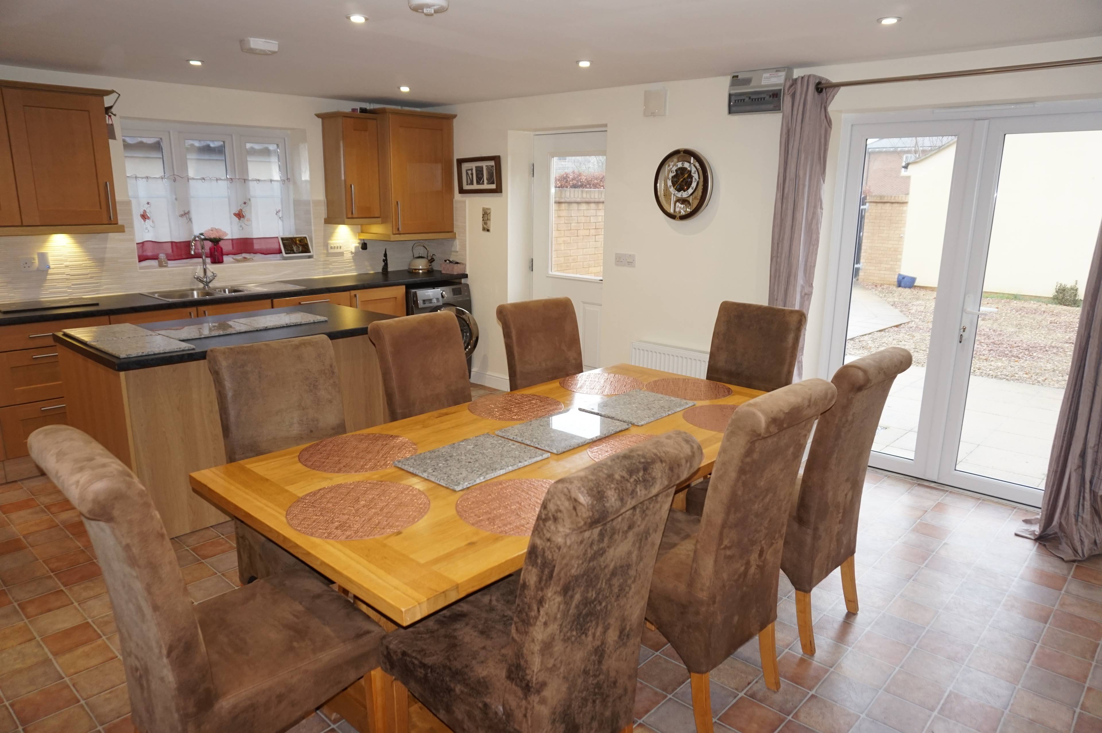 Kitchen/Dining Room
