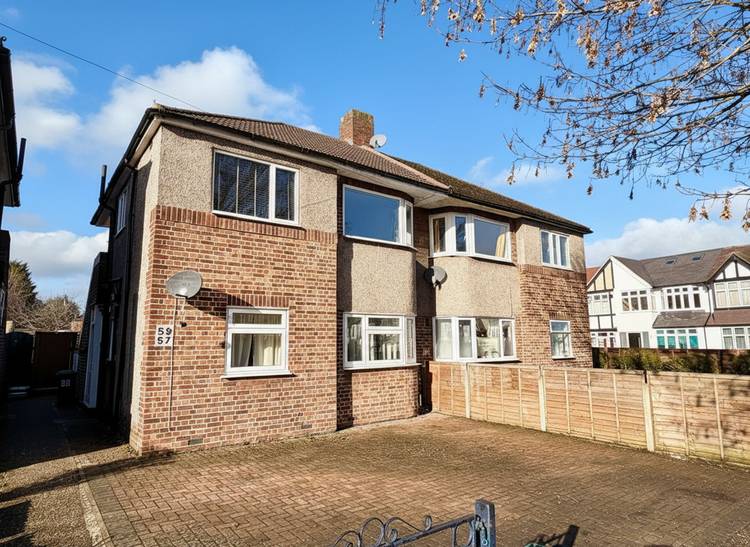 2 bedroom maisonette