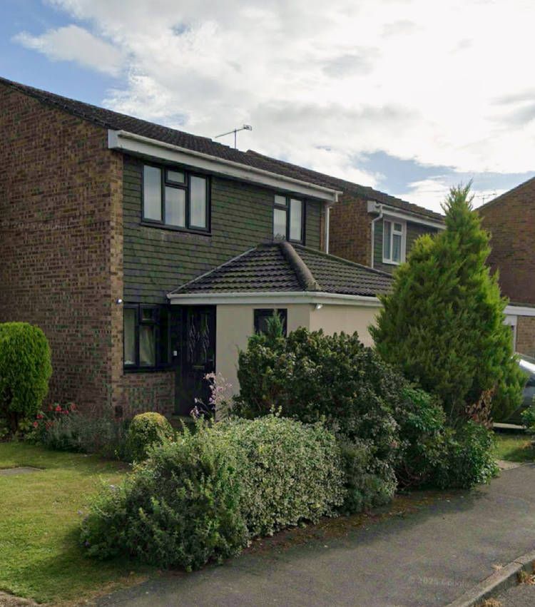 3 bedroom detached house