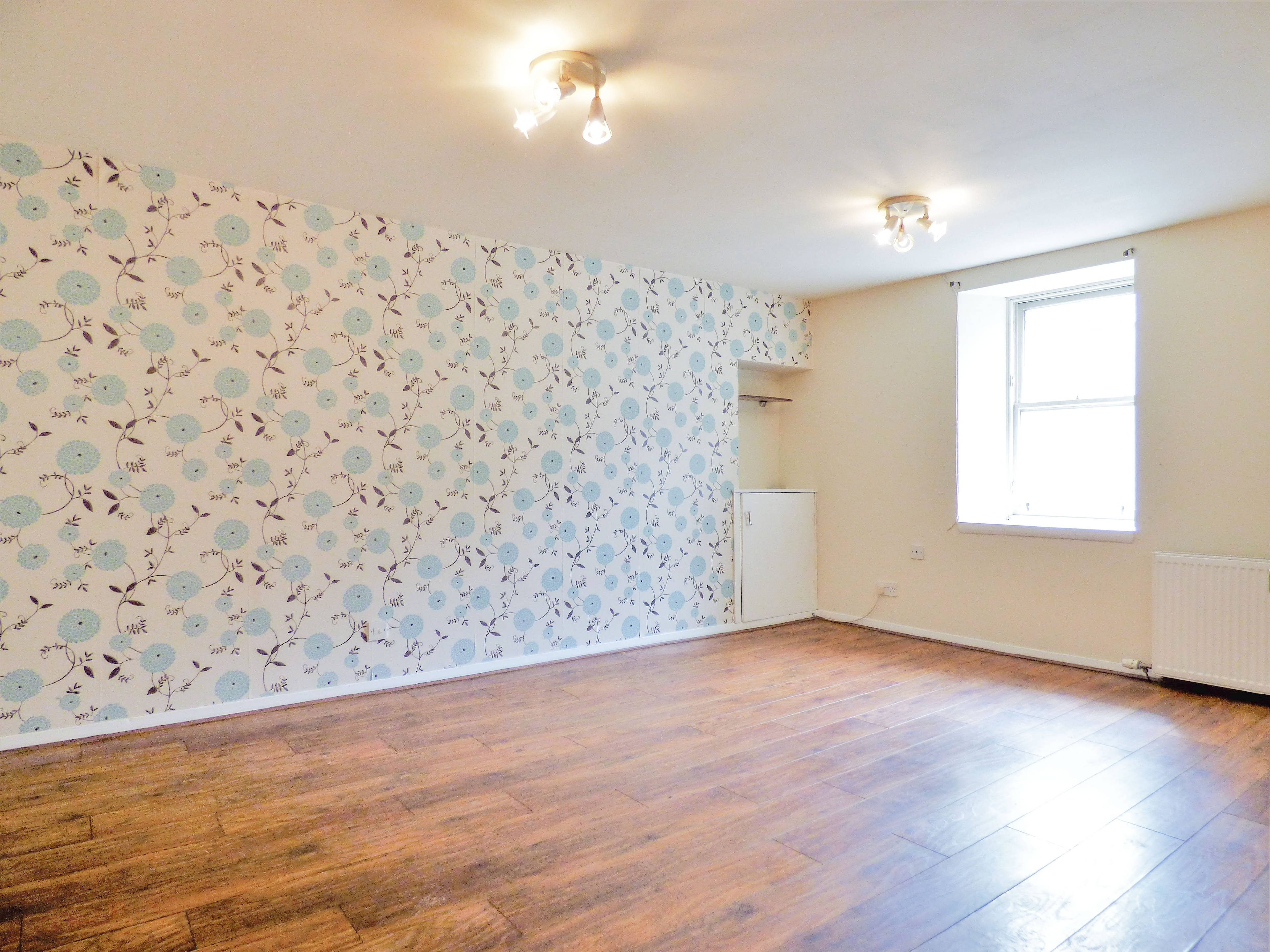 Lounge / Kitchen