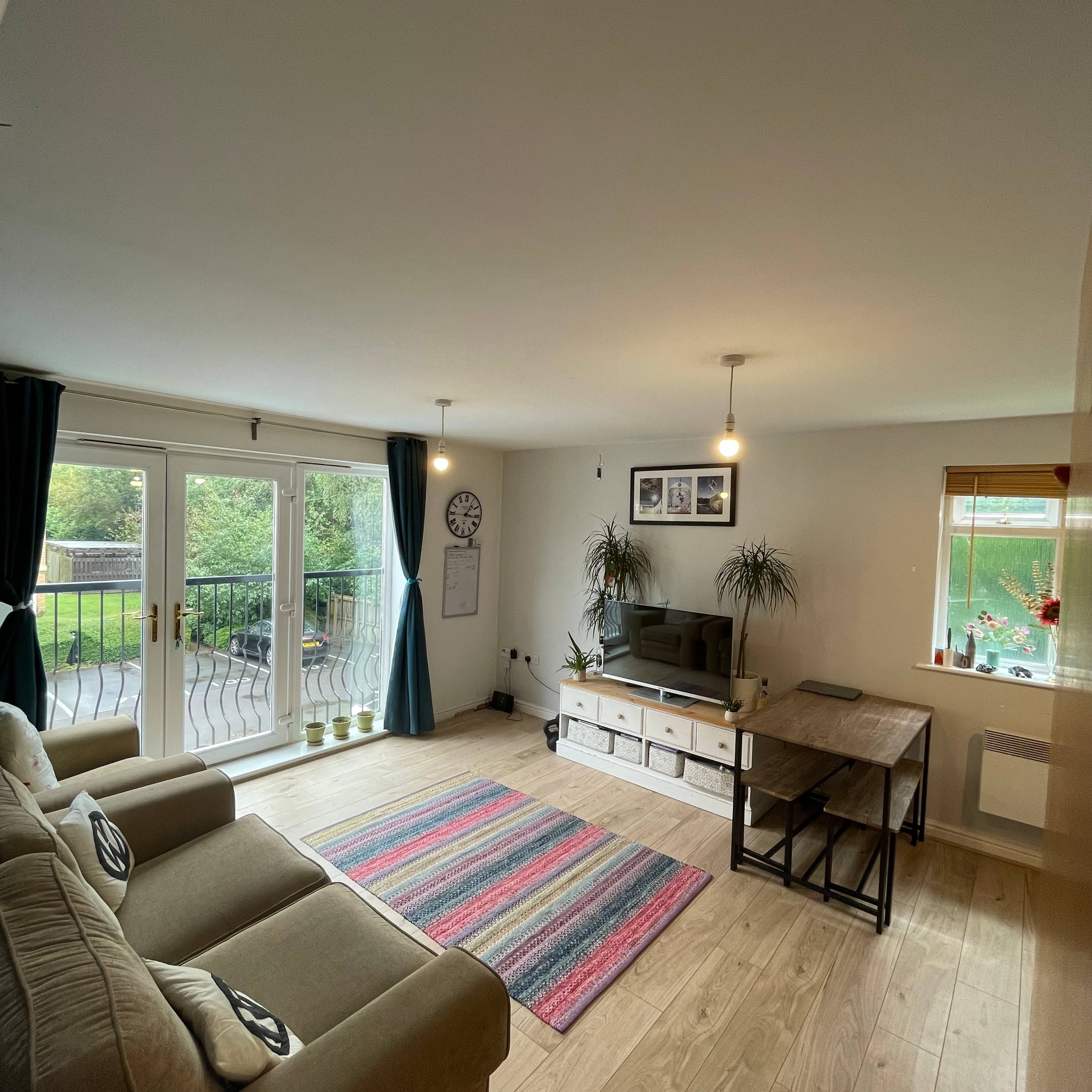 Lounge / Kitchen