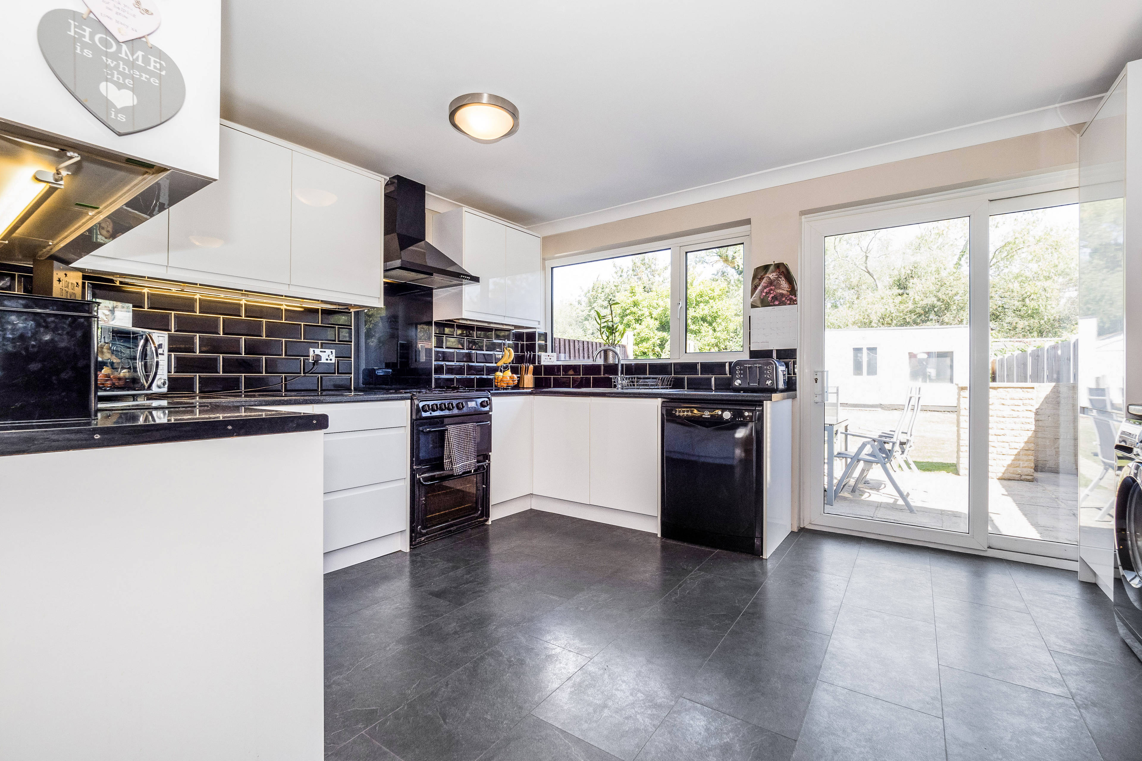 Kitchen/Breakfast