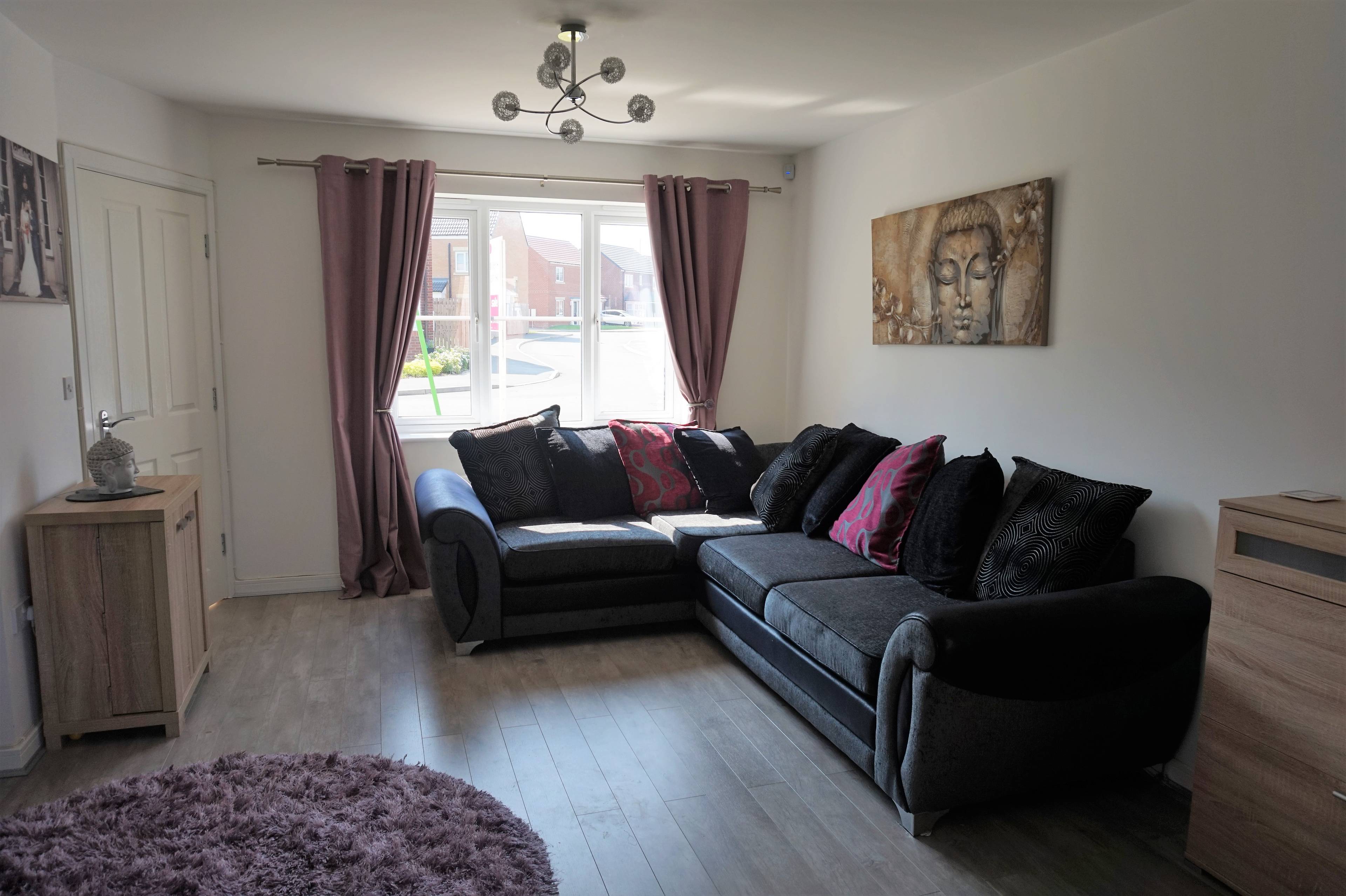 Lounge/Dining Room