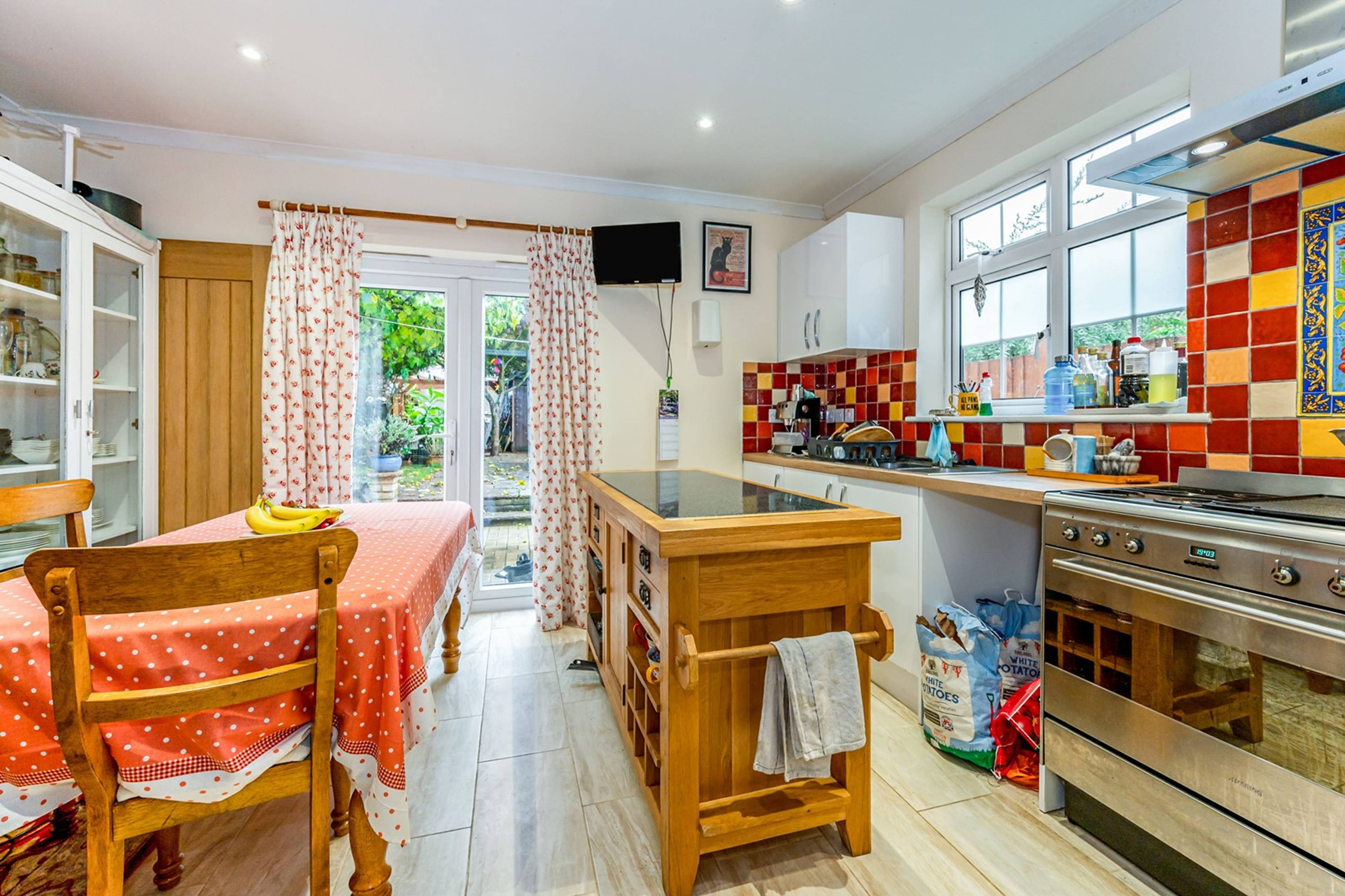 Kitchen/Breakfast