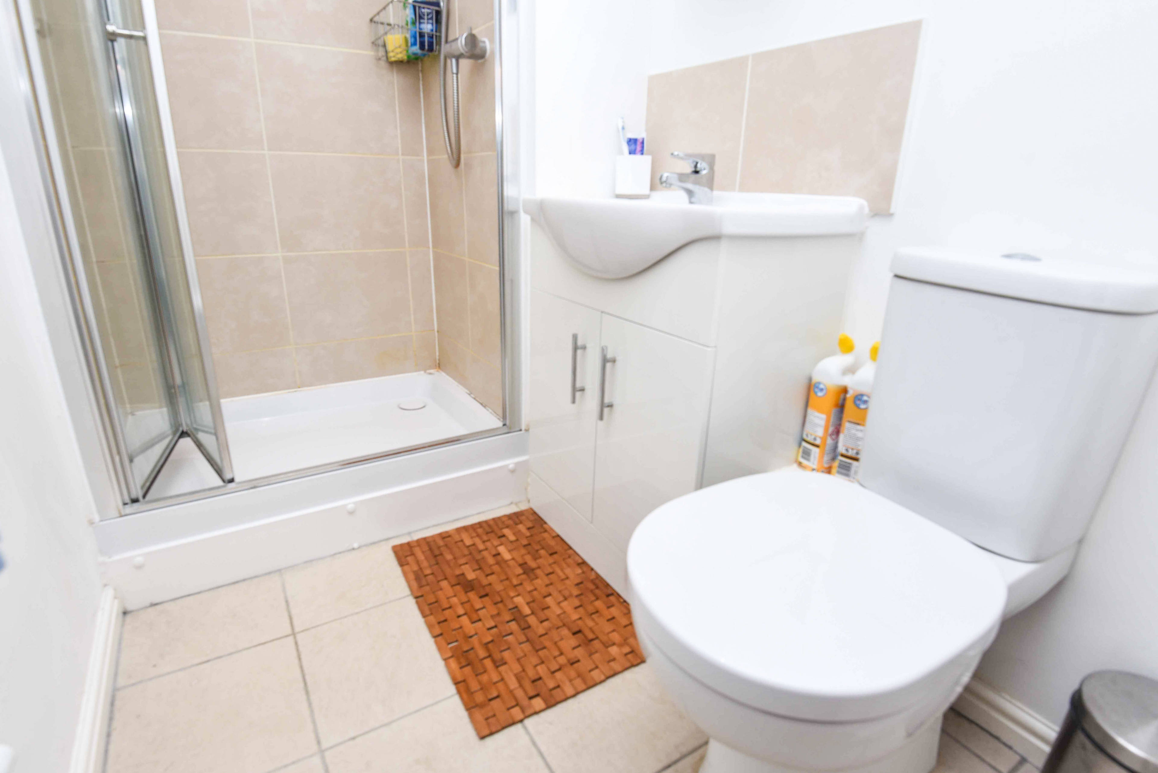 Master En-suite