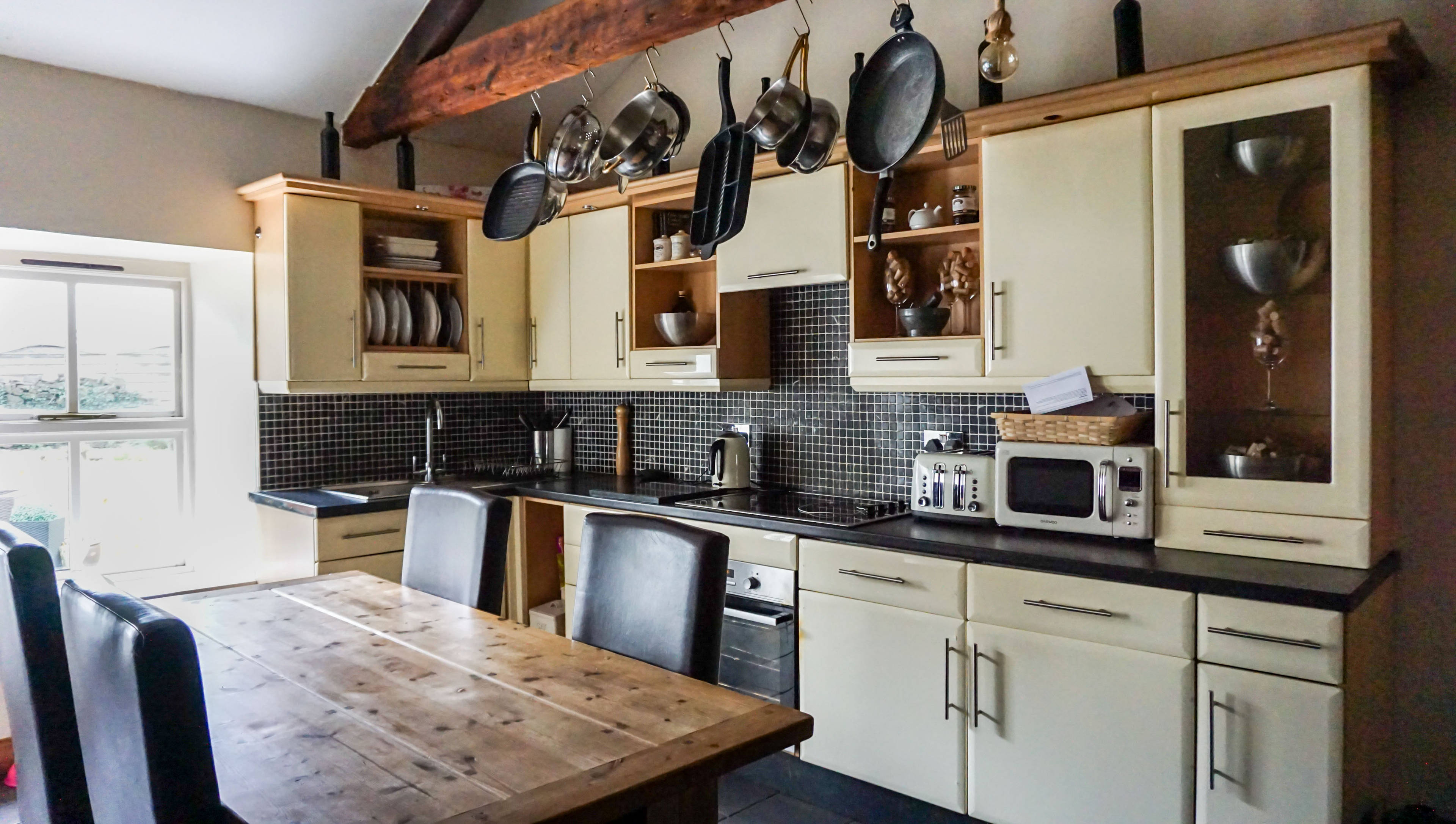 Kitchen/Breakfast