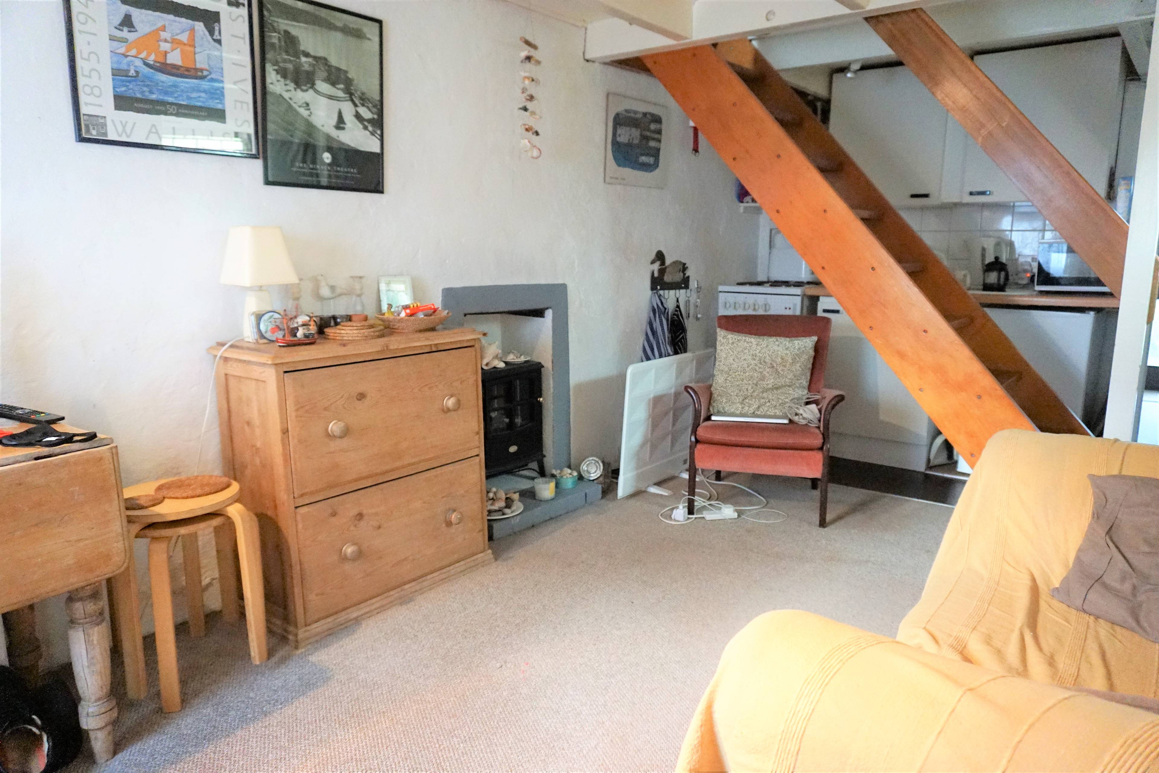 Lounge / Kitchen