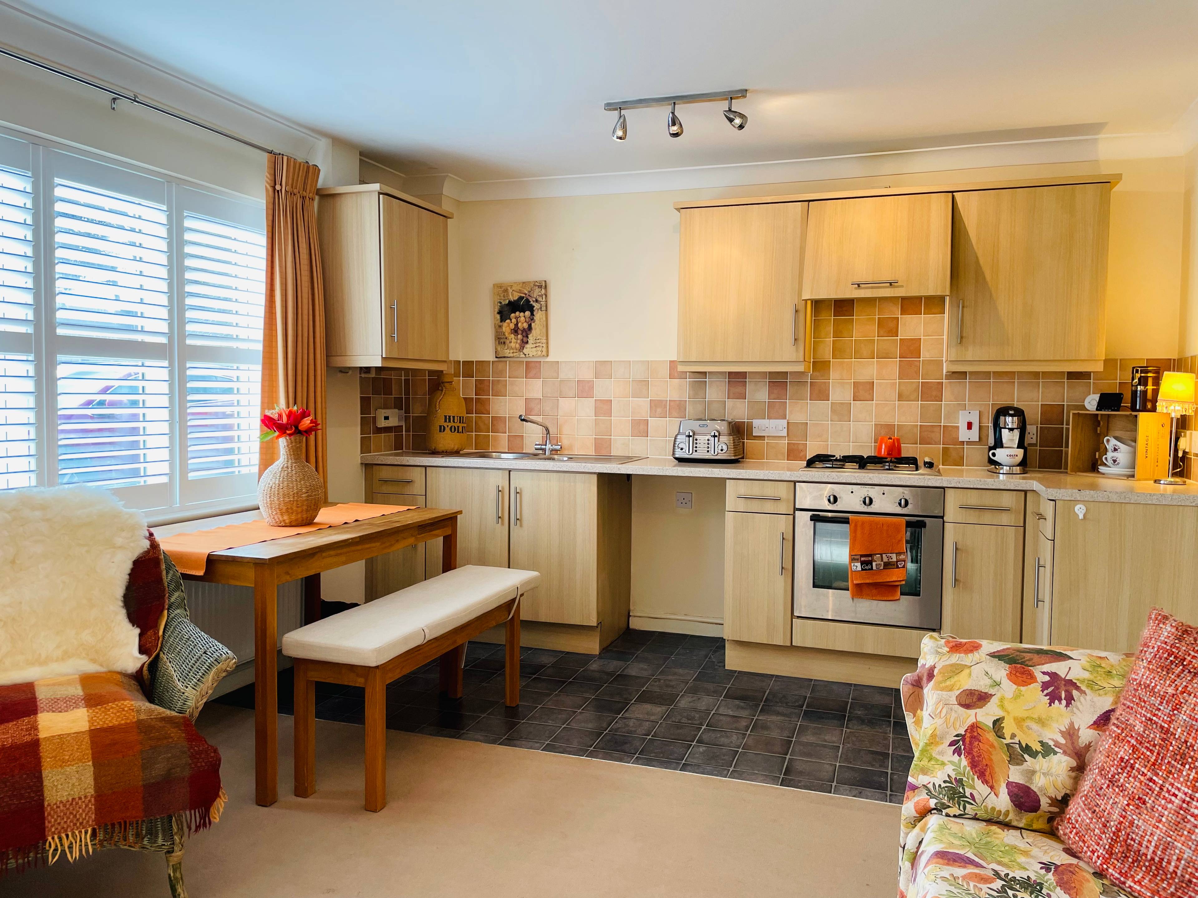 Lounge / Kitchen