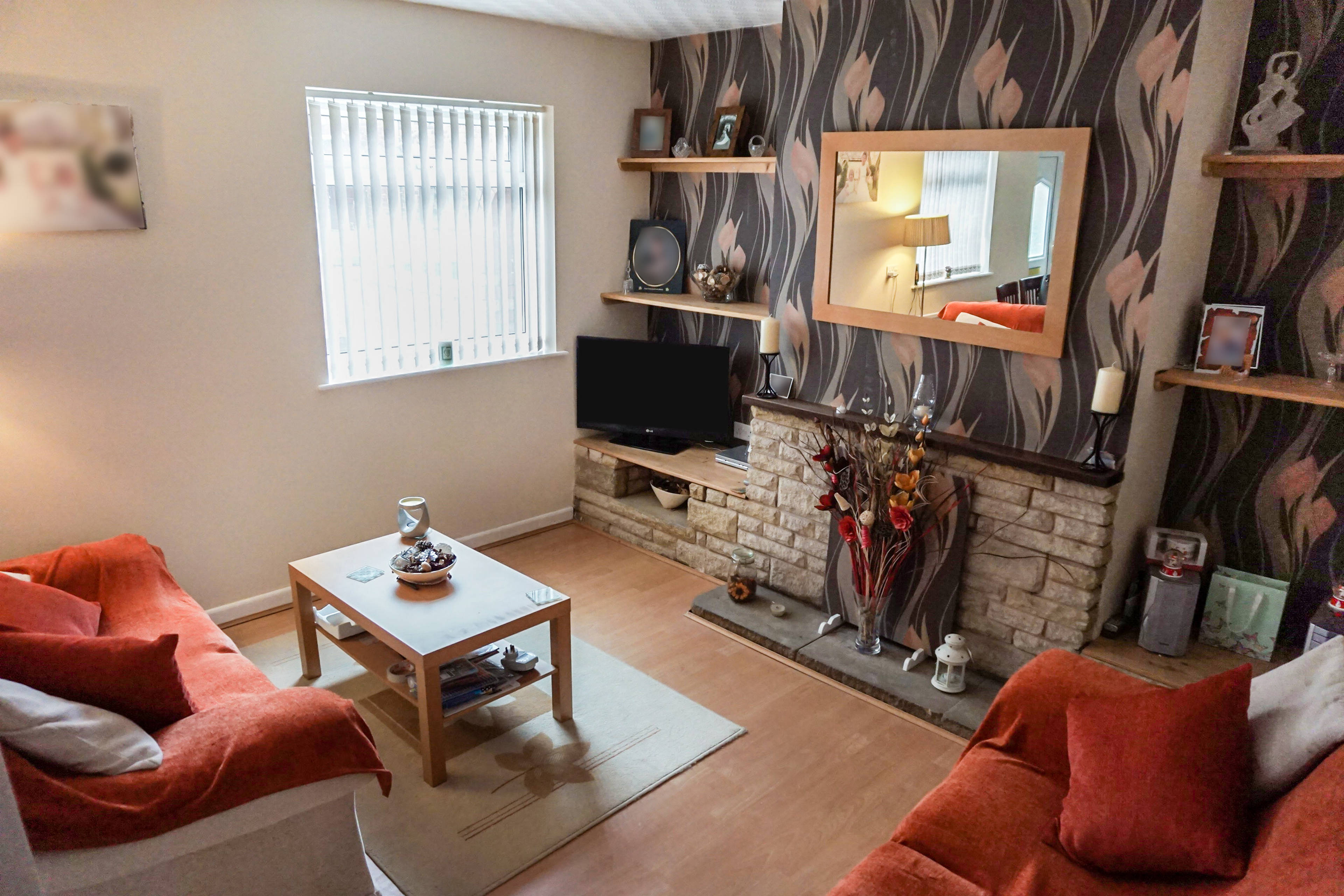 Lounge/Dining Room