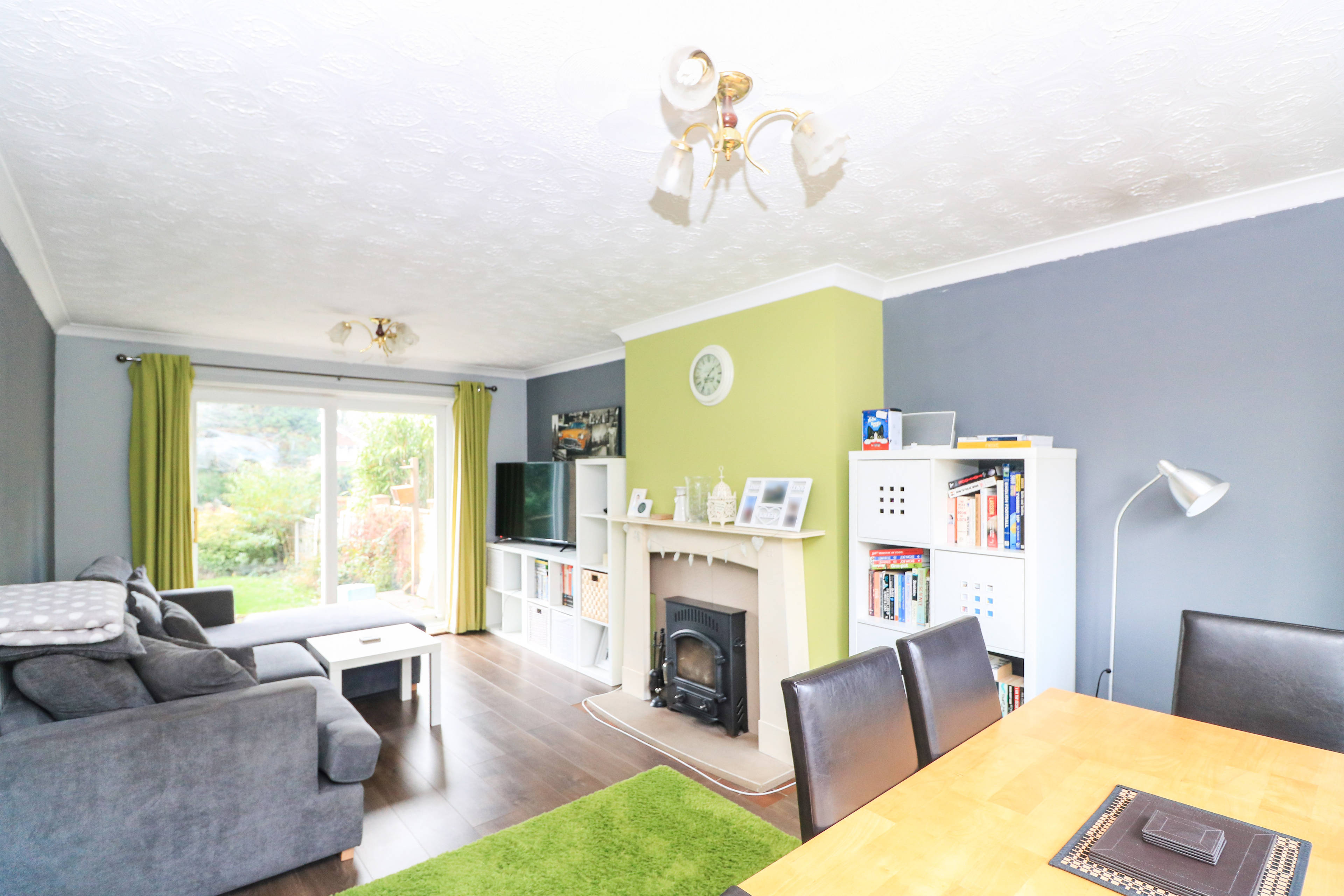 Lounge/Dining Room