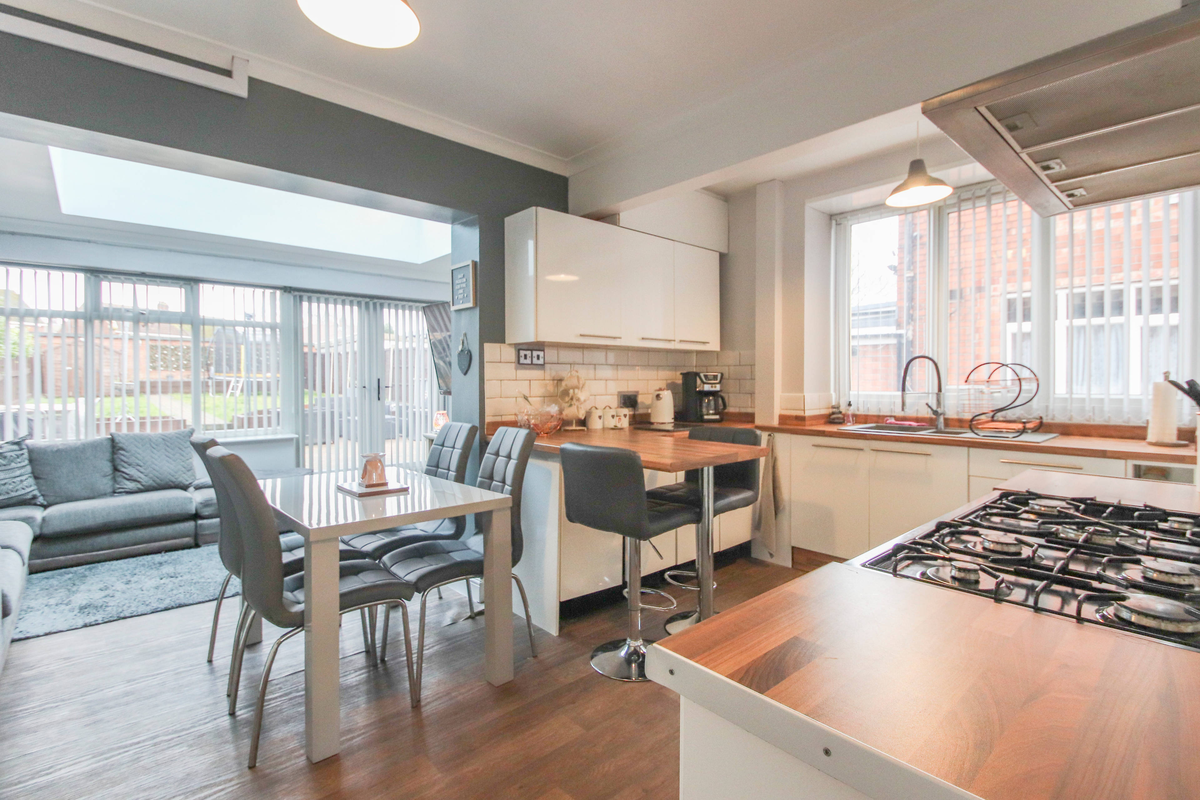 Kitchen/Dining Room